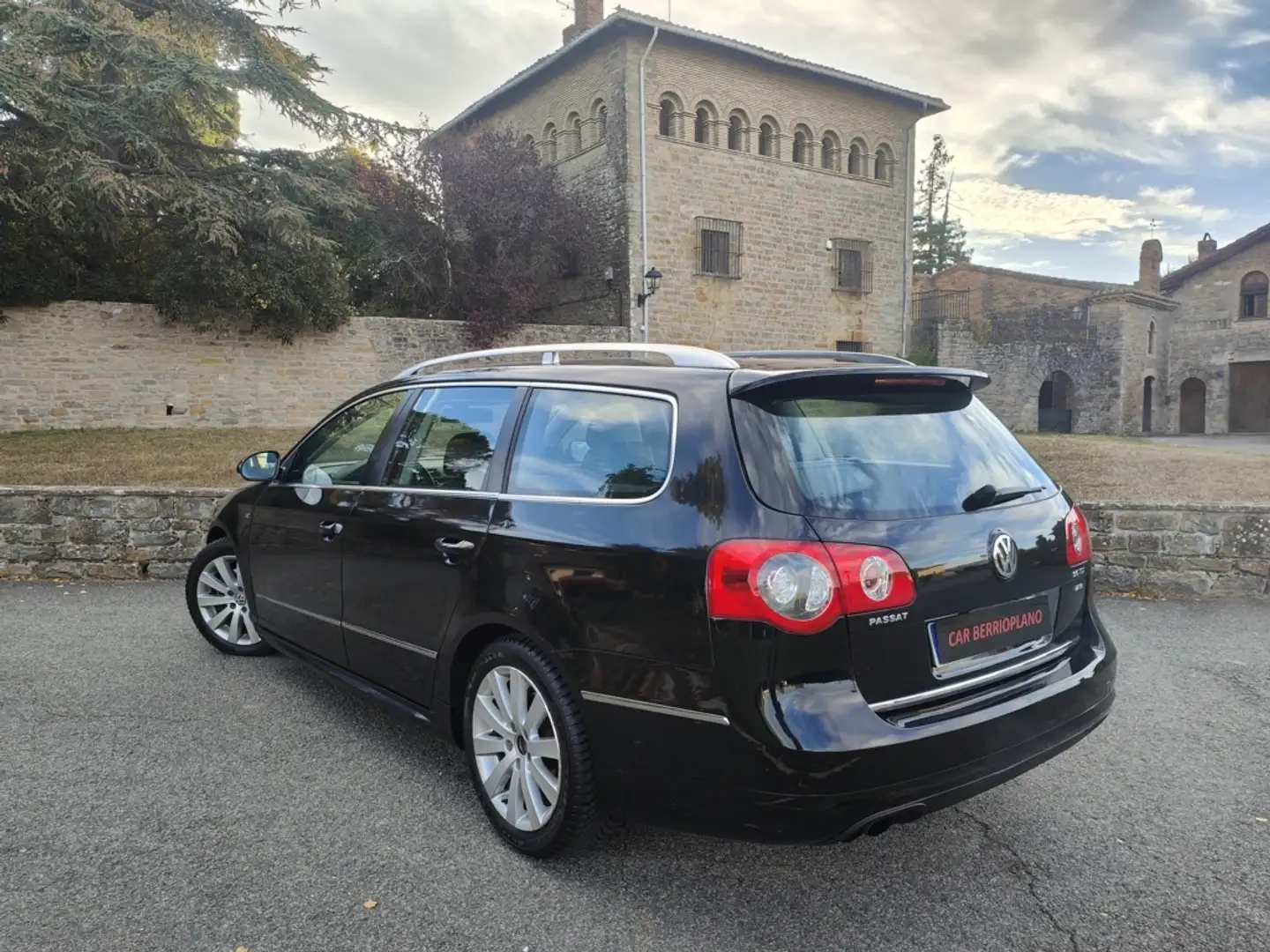 Volkswagen Passat Variant 2.0TDI CR R-Line DSG Negro - 2