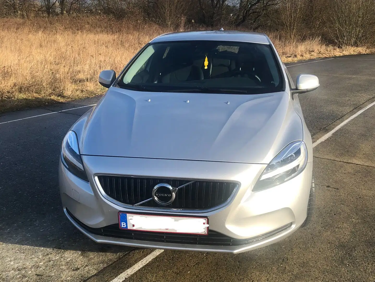 Volvo V40 V40 2.0 D2 Black Edition Gear.AdBlue(EU6d-T. Stříbrná - 2
