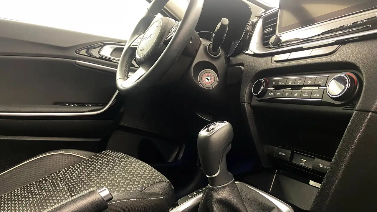 Kia X Ceed 1.5 mhev Business 160cv OPZIONE RATE NO BANCA, миниатюра 24