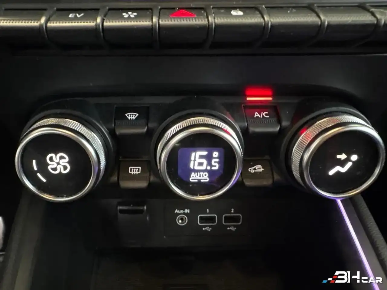 Renault Clio Citadine 5 portes — photo 14