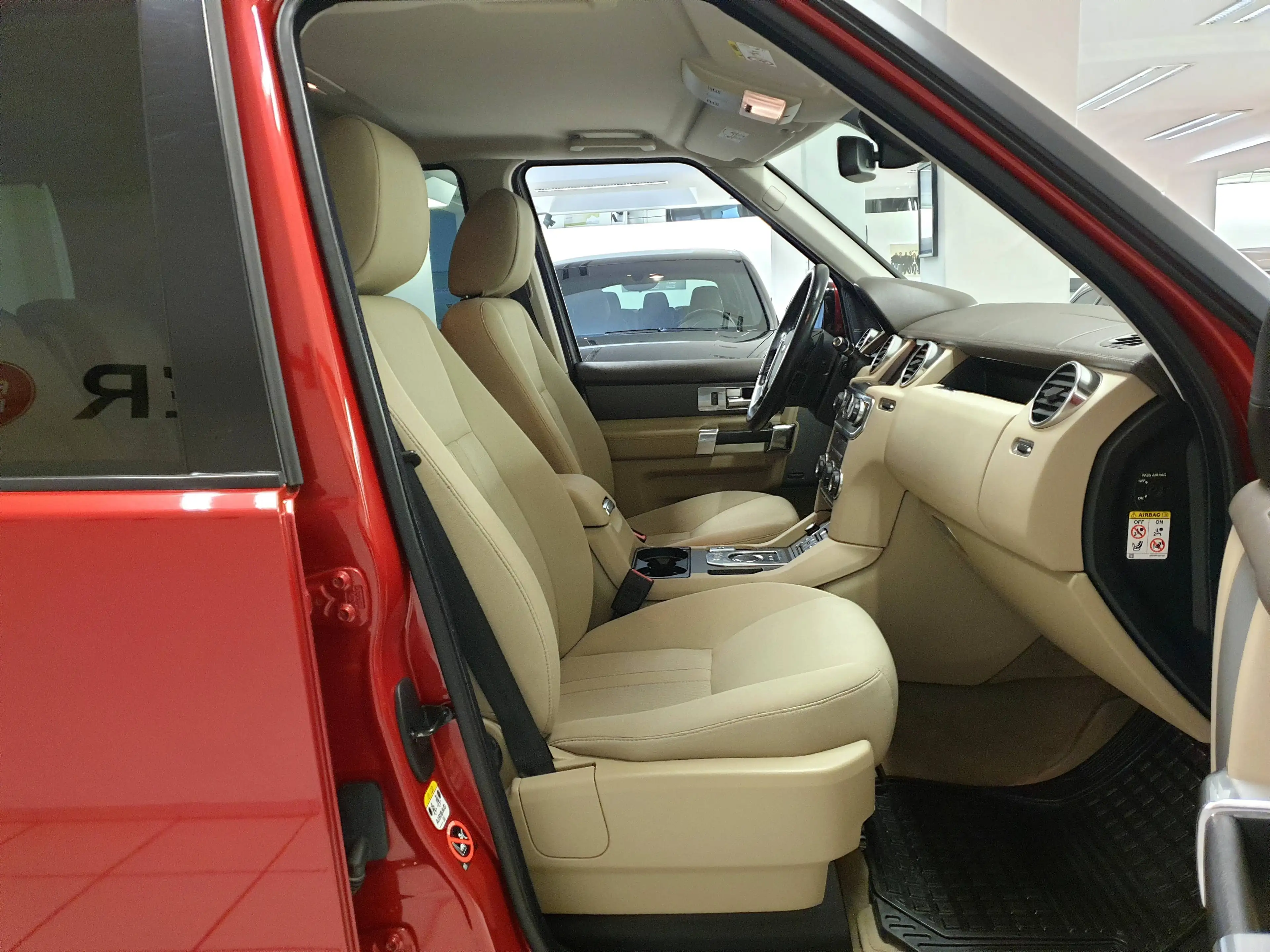 Land Rover Discovery Discovery TDV6 SE 2.Hand Scheckheft Top Zustand! — photo 9