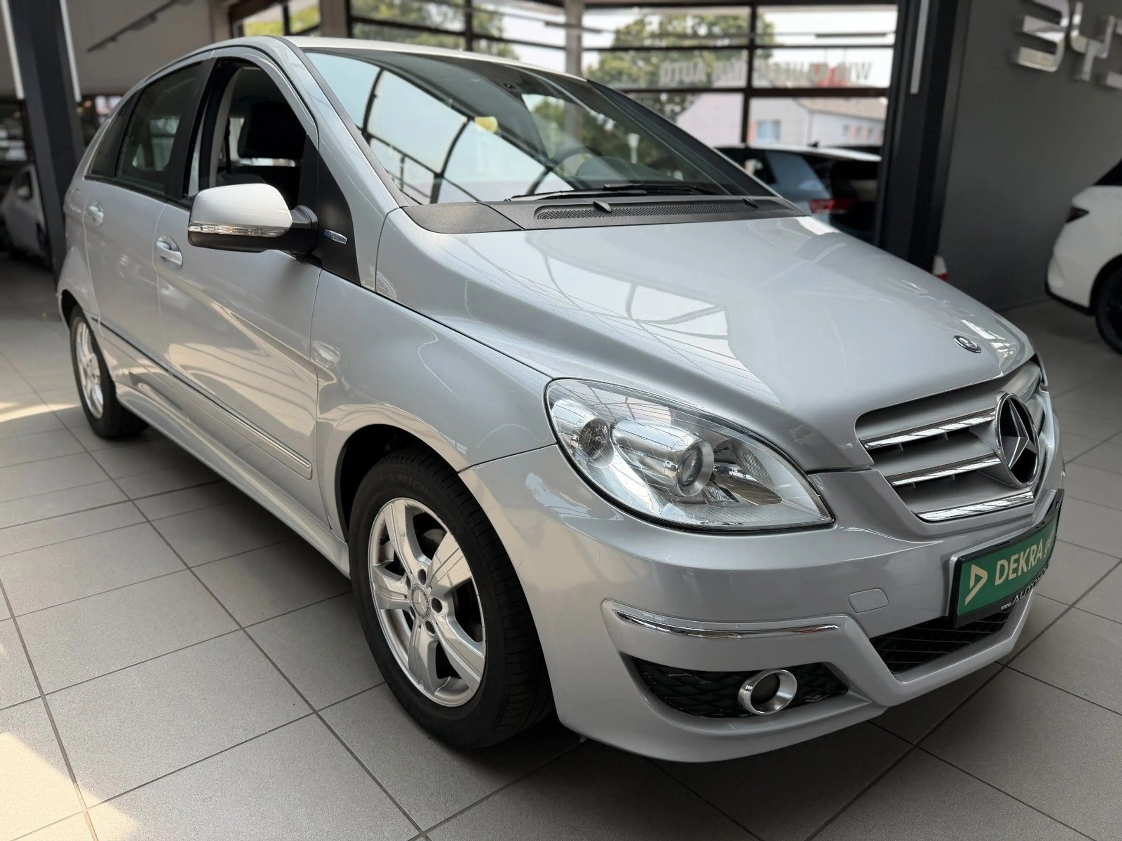 Mercedes-Benz B 160 Klima, Anhängerkupplung, Sitzheizung — photo 3