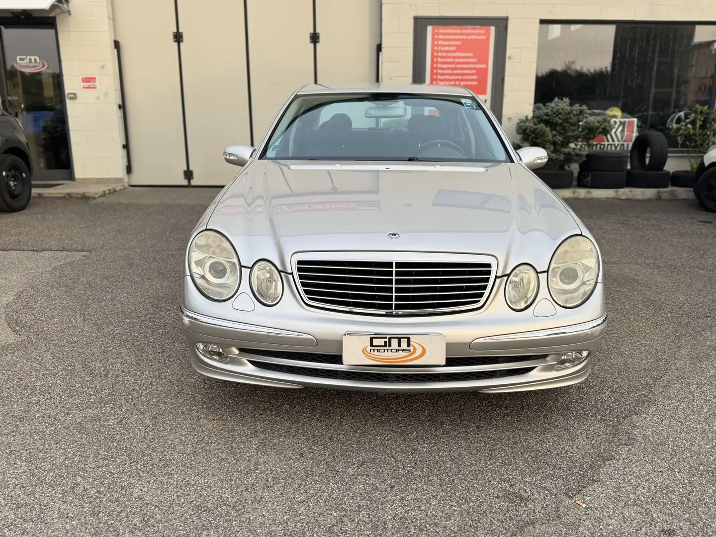 Mercedes-Benz E 240 E 240 CAT Avantgarde Argento - 2