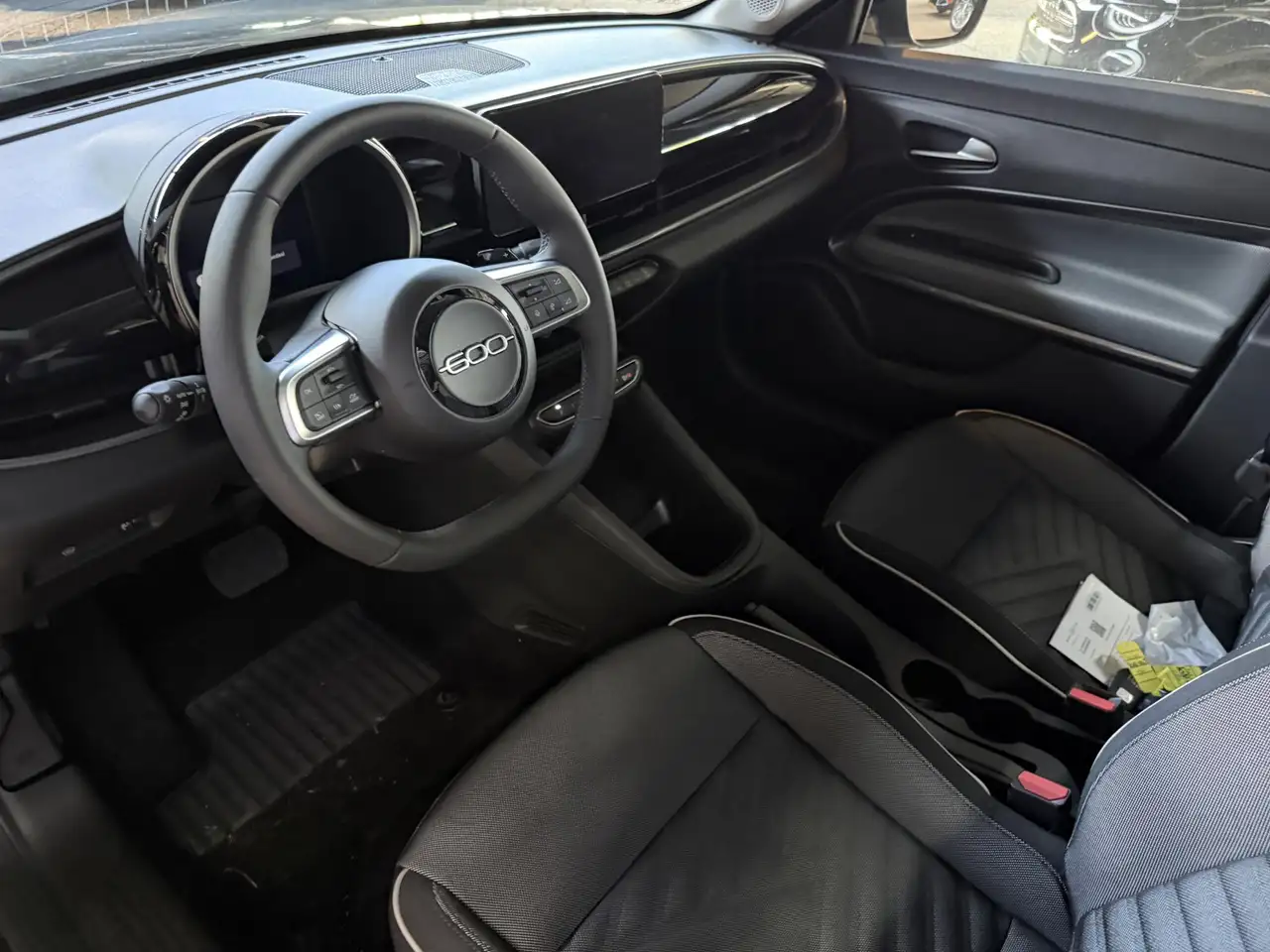 Fiat 600 1.2 Hybrid Urban LED 360 Camera CarPlay BT, миниатюра 9