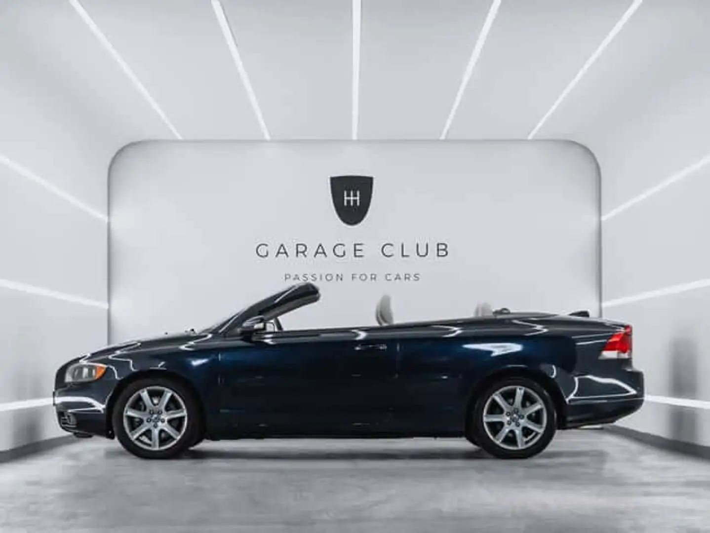 Volvo C70 2.4i Summum - 2