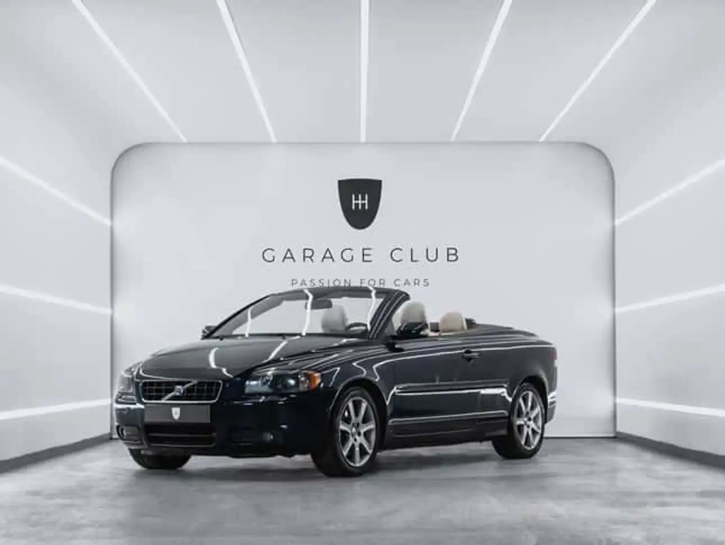 Volvo C70 2.4i Summum - 1