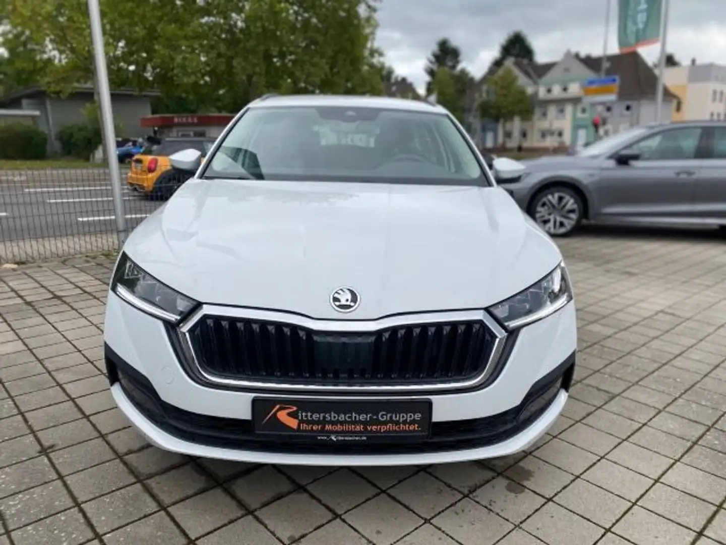 Skoda Octavia Combi 1.4 TSI iV Ambition DSG 17"Zoll LM Weiß - 2