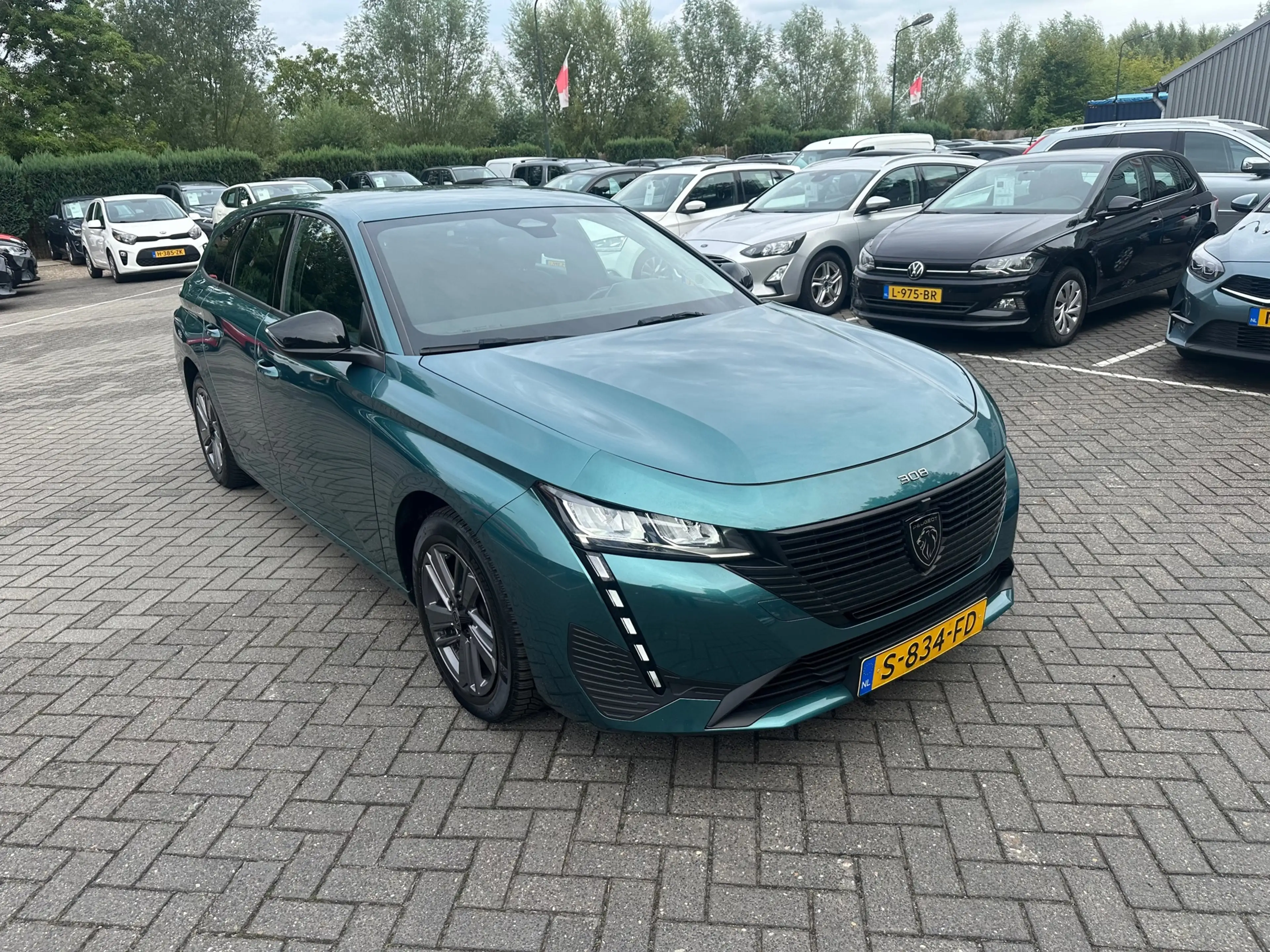 Peugeot 308 SW 1.2 PureTech Active Pack Business ,pdc , naviga — photo 2