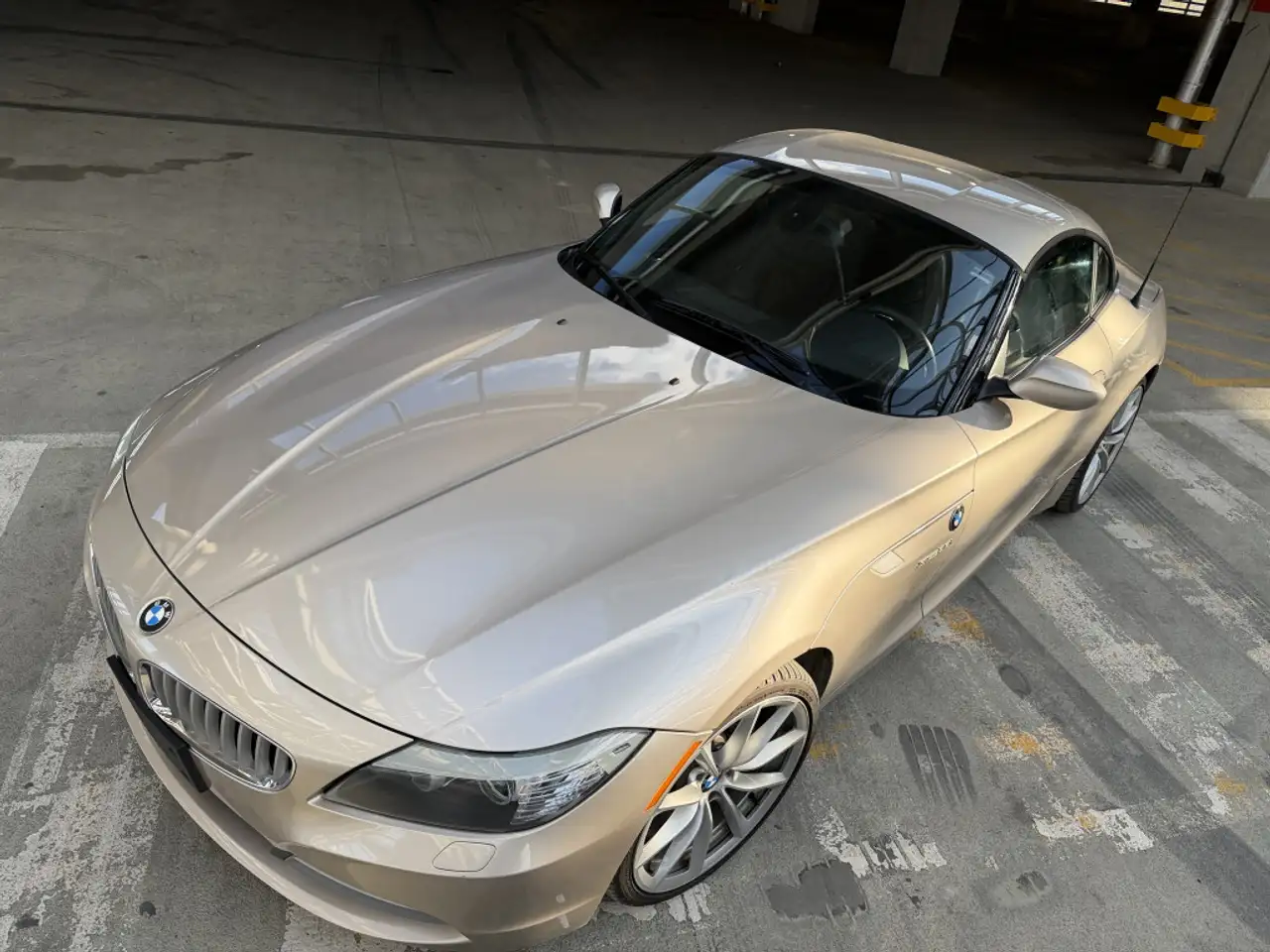 BMW Z4 снимка BMW Z4
