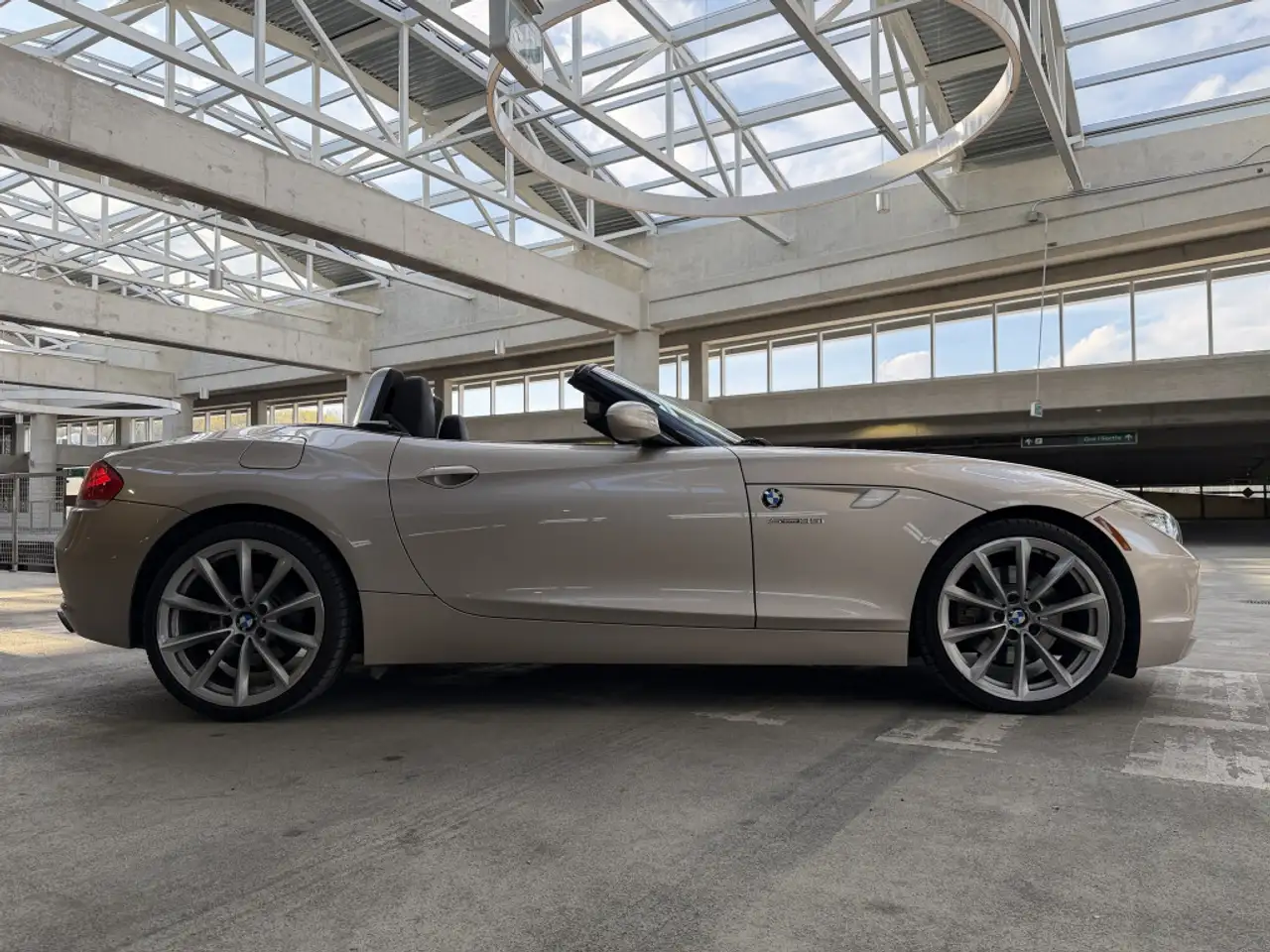 BMW Z4 снимка BMW Z4