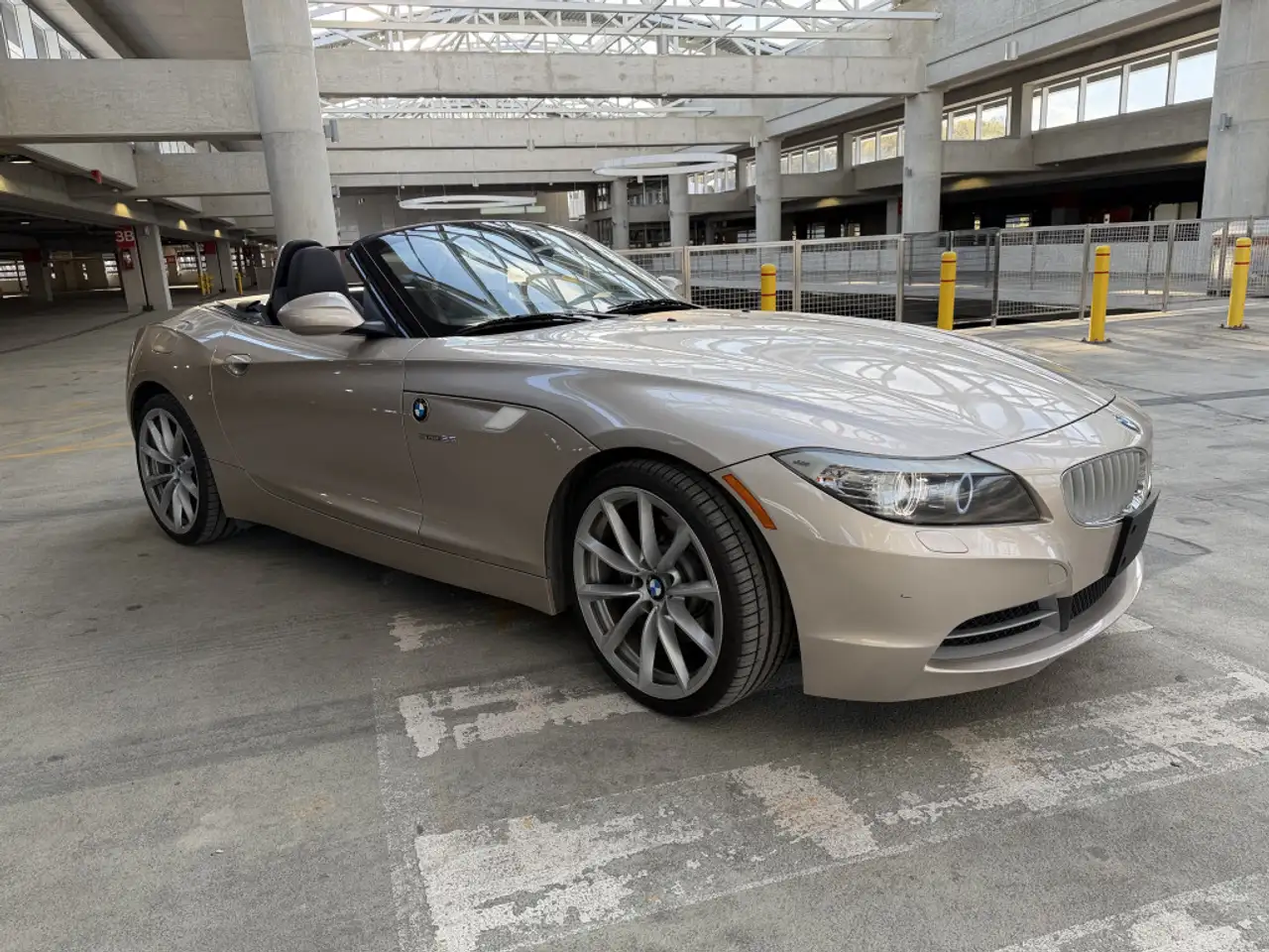 BMW Z4 снимка BMW Z4