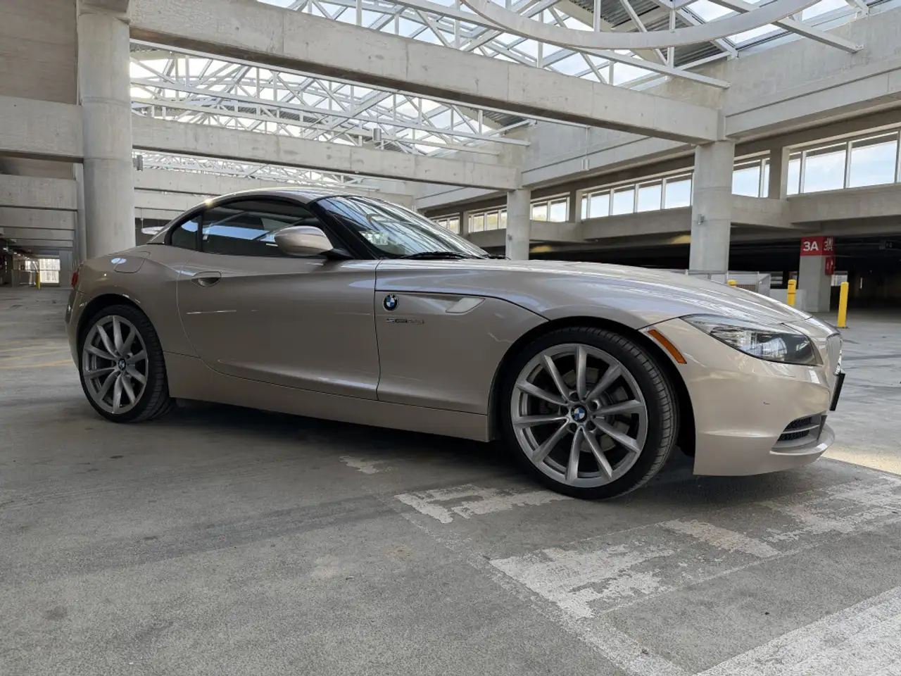 BMW Z4 снимка BMW Z4