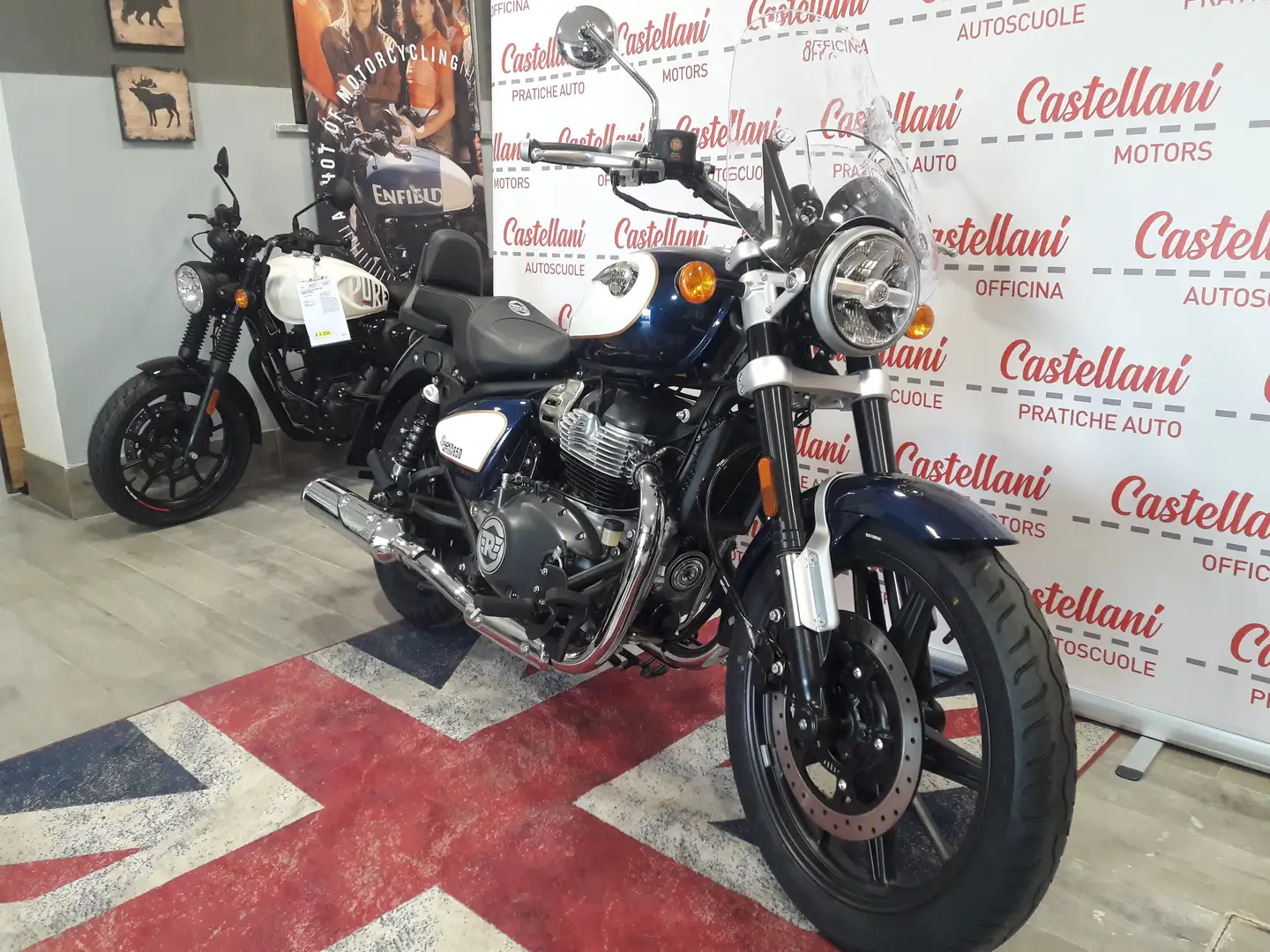 Royal Enfield Super Meteor 650 SUPERMETEOR 650 CELESTIAL BLUE Blau - 1