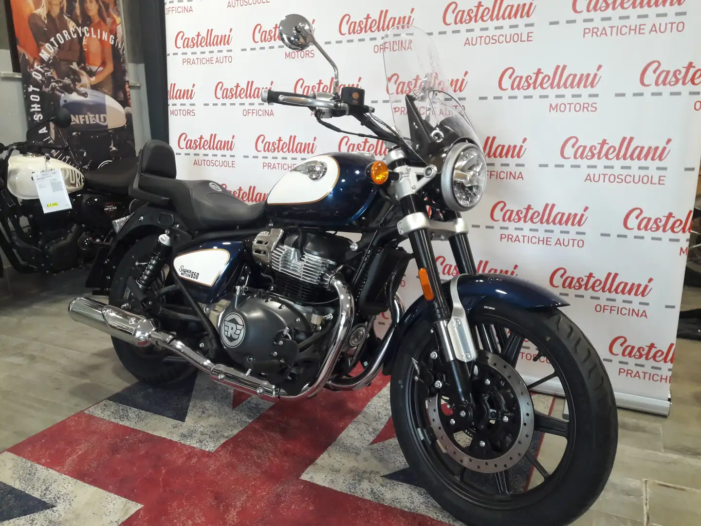 Royal Enfield Super Meteor 650 SUPERMETEOR 650 CELESTIAL BLUE Blau - 2