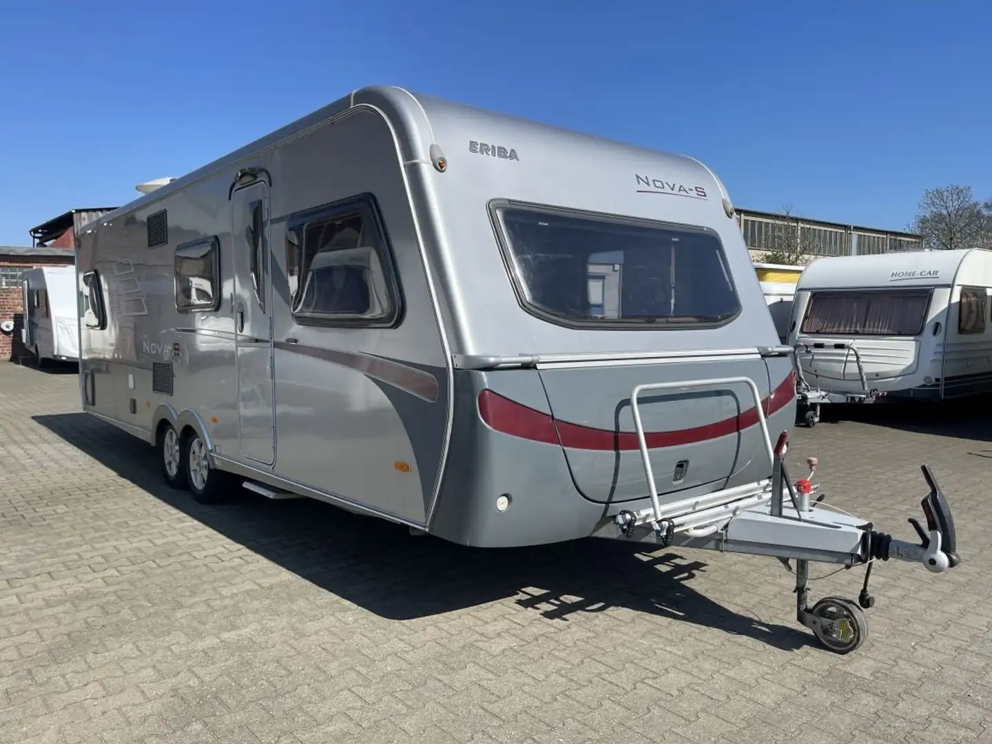 Hymer/Eriba Nova 690 Klima,Fahrradträger, Mover 6-Schlafpl - 1