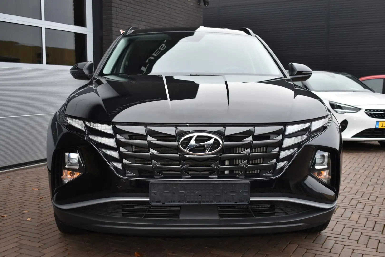 Hyundai TUCSON 1.6 T-GDI MHEV 150PK Comfort | Camera | Carplay | Zwart - 2