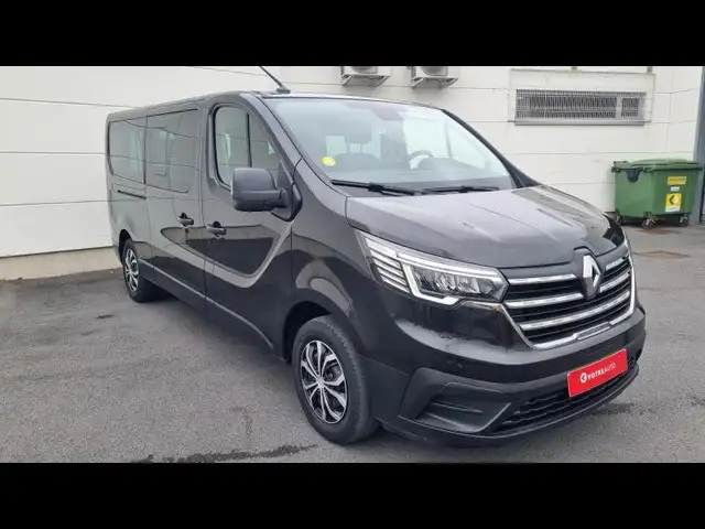 Renault Trafic view 3