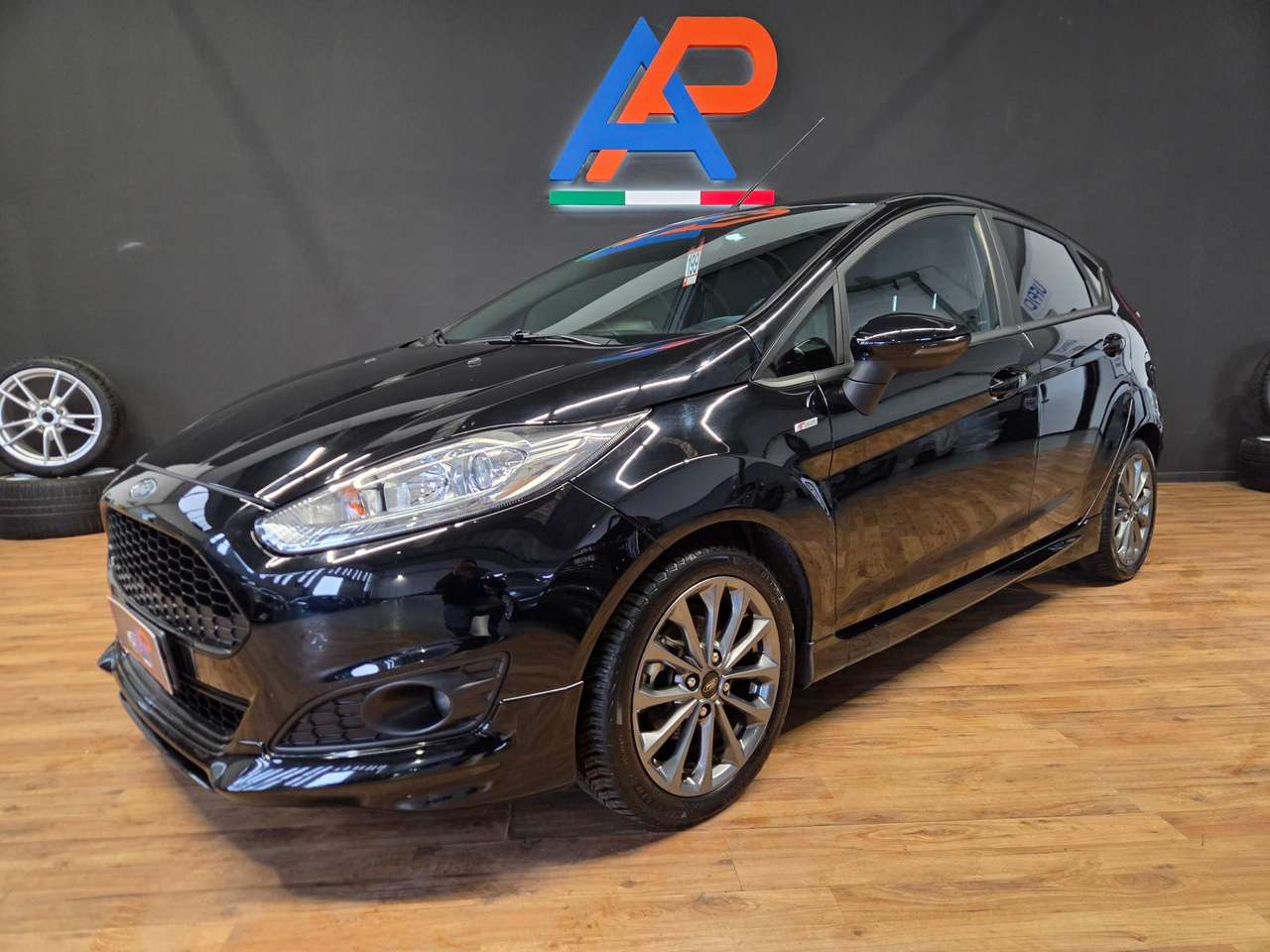 Ford Fiesta Fiesta 5p 1.5 tdci ST-line 75cv