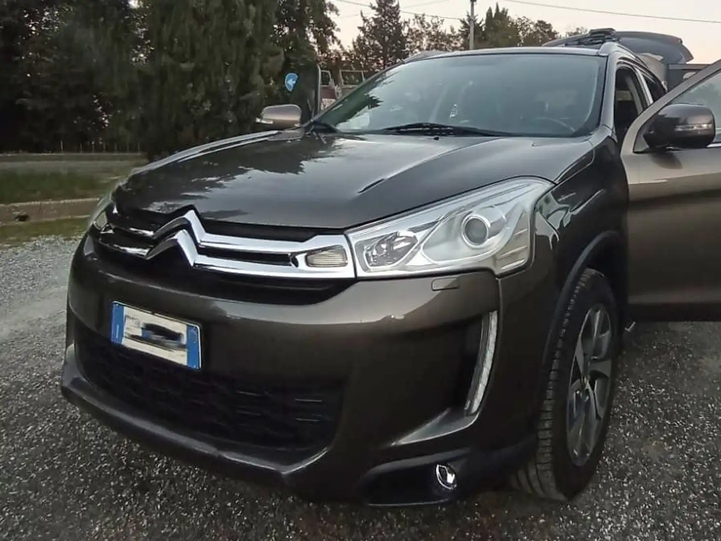 Citroen C4 Aircross A-F-F-A-R-E Exclusive Full Optional Gris - 2
