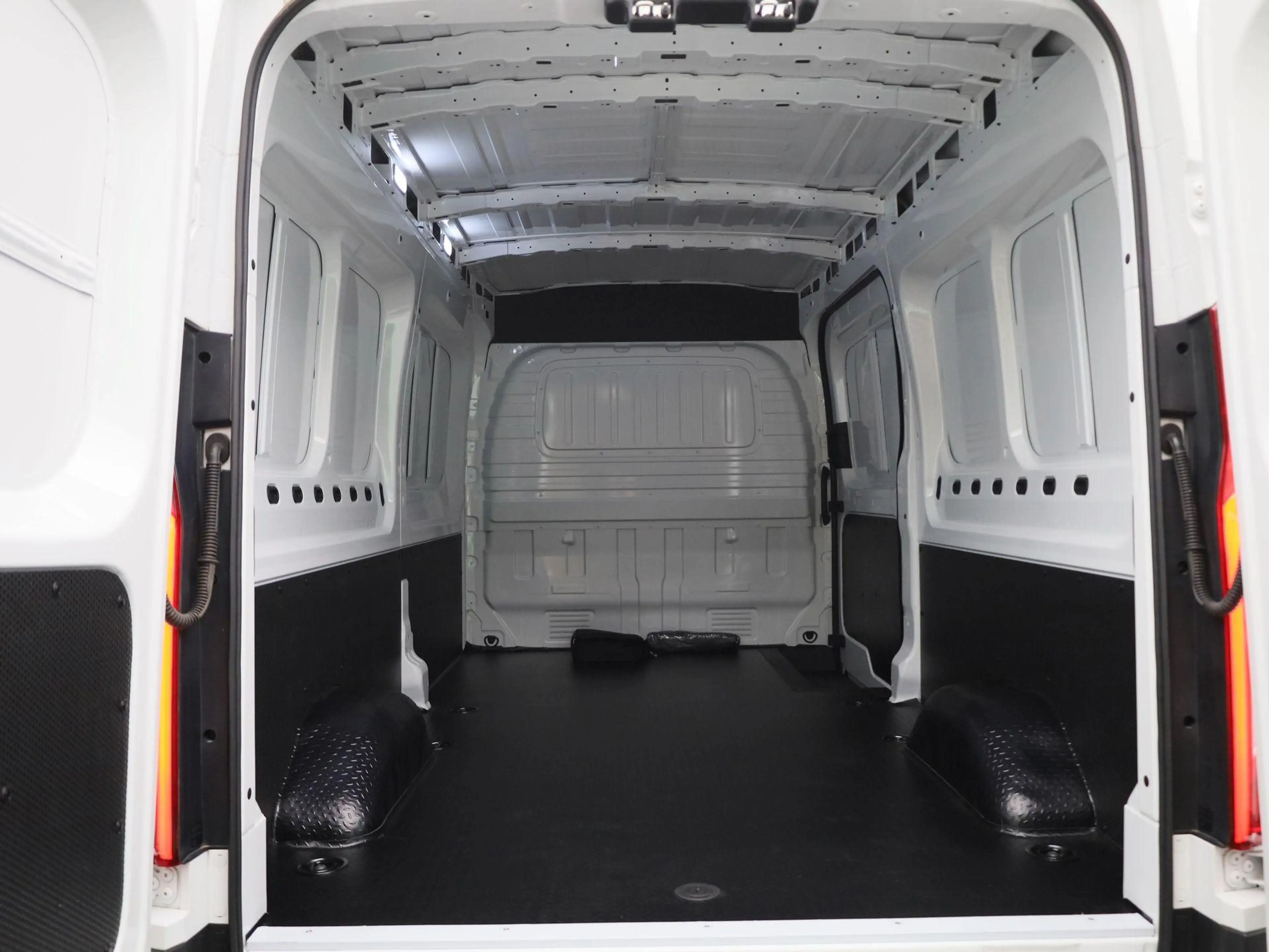 Maxus eDeliver 9 L3H2 Business DEAL 89 kWh | Betrouwbaar Elektrisch — photo 15
