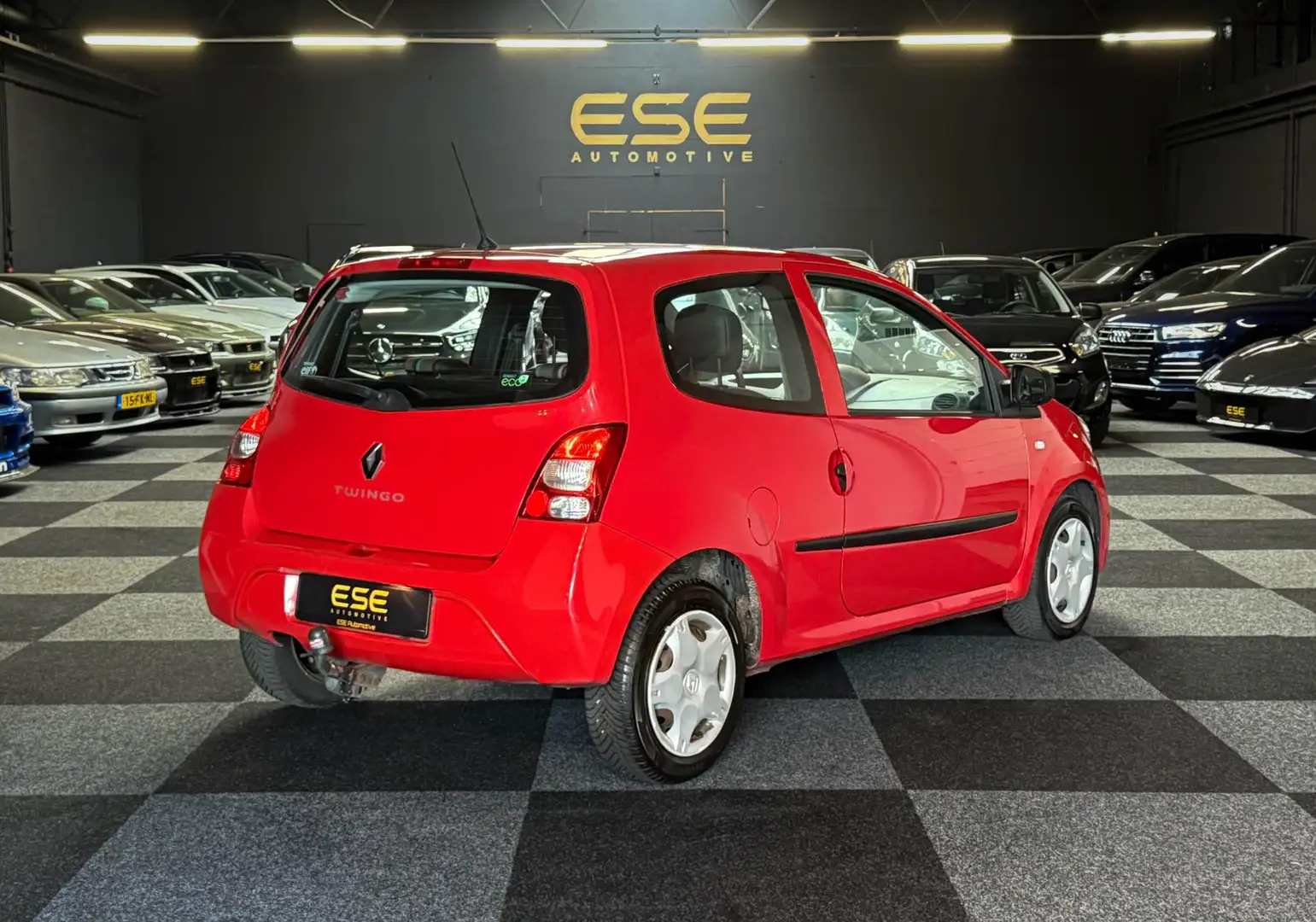 Renault Twingo 1.2 Acces | Airco | Trekhaak Red - 2