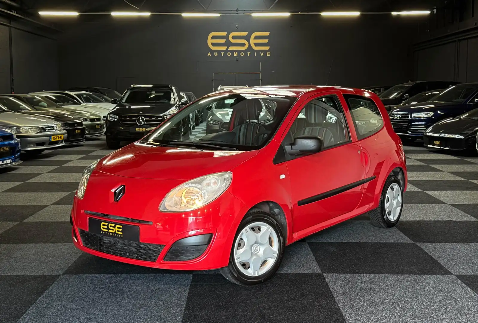 Renault Twingo 1.2 Acces | Airco | Trekhaak Red - 1