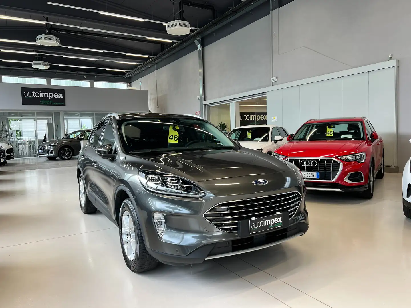 Ford Kuga Kuga 2.5 full hybrid TITANIUM X awd 190cv cvt Grijs - 1