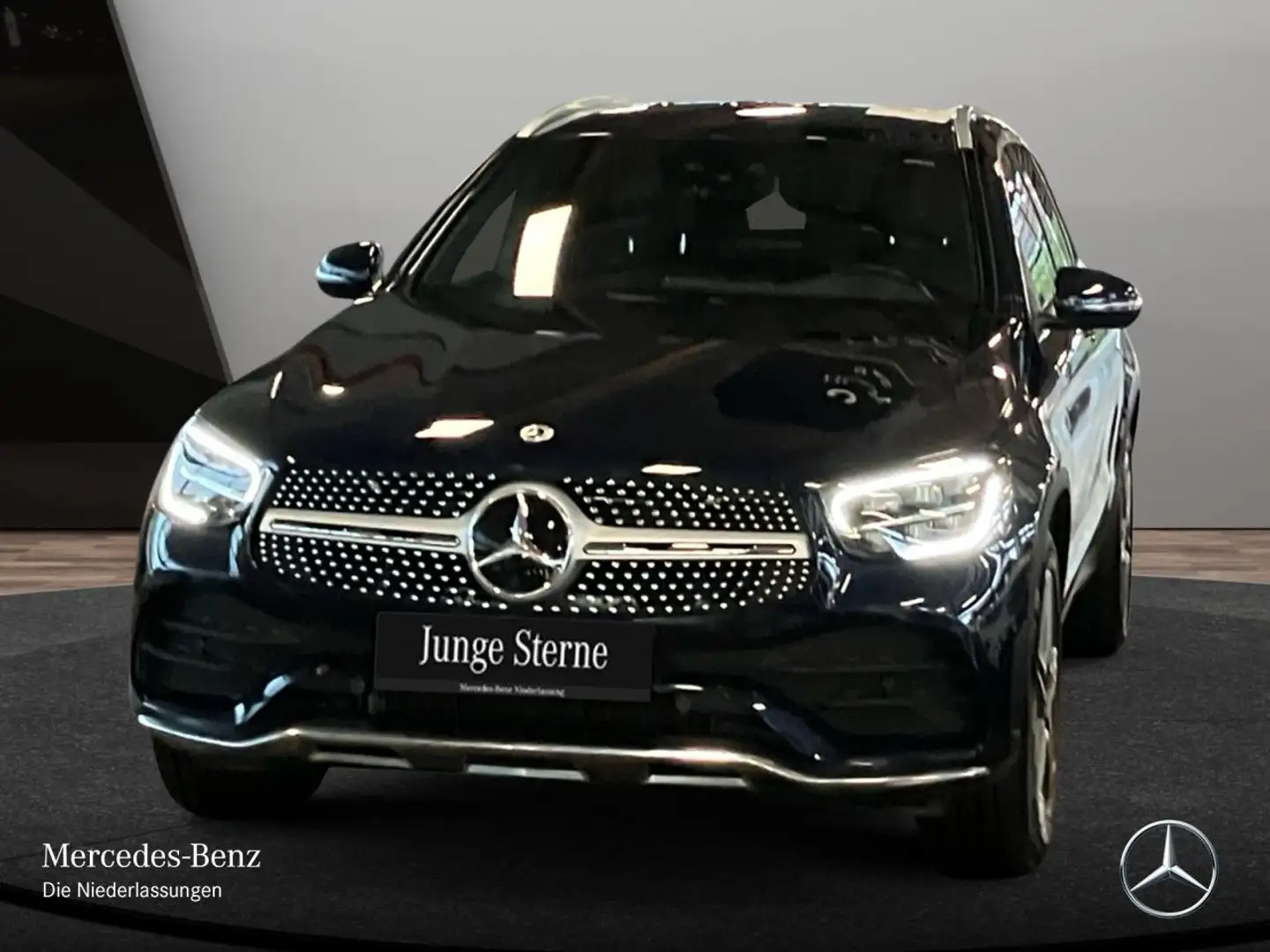 Mercedes-Benz GLC 300 d 4M AMG+AHK+LED+FAHRASS+KAMERA+KEYLESS+9G Blau - 2