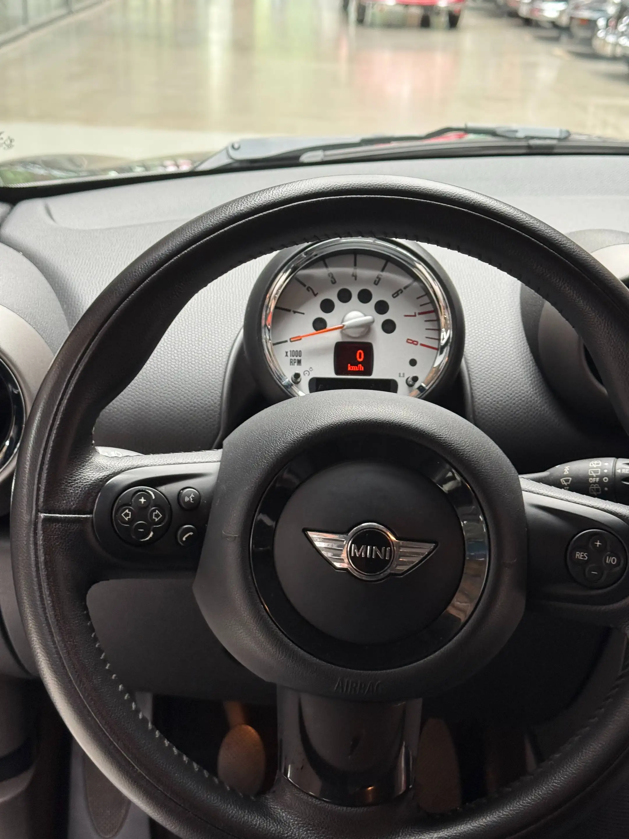 MINI Cooper Countryman Cooper — photo 14