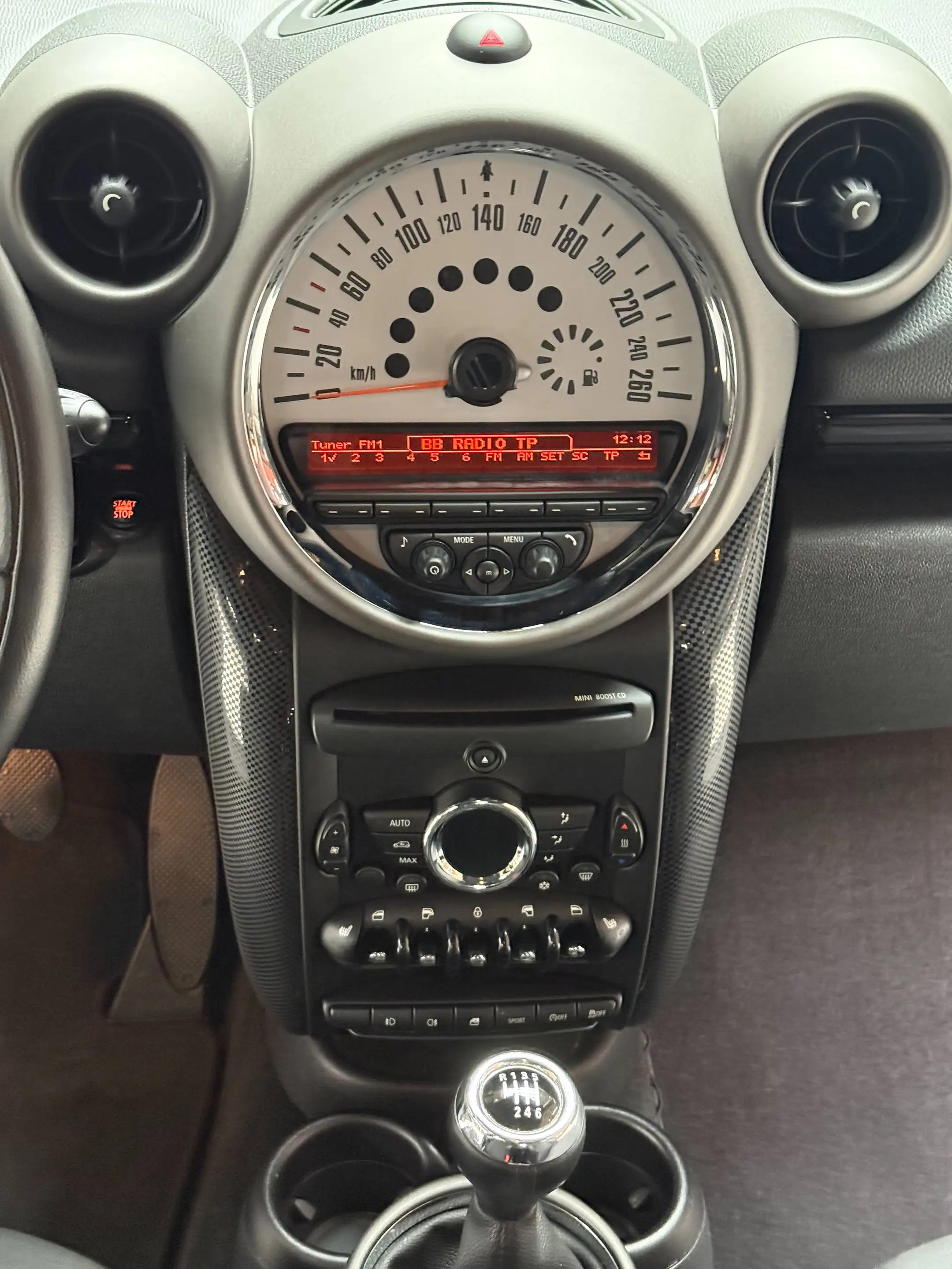 MINI Cooper Countryman Cooper — photo 15