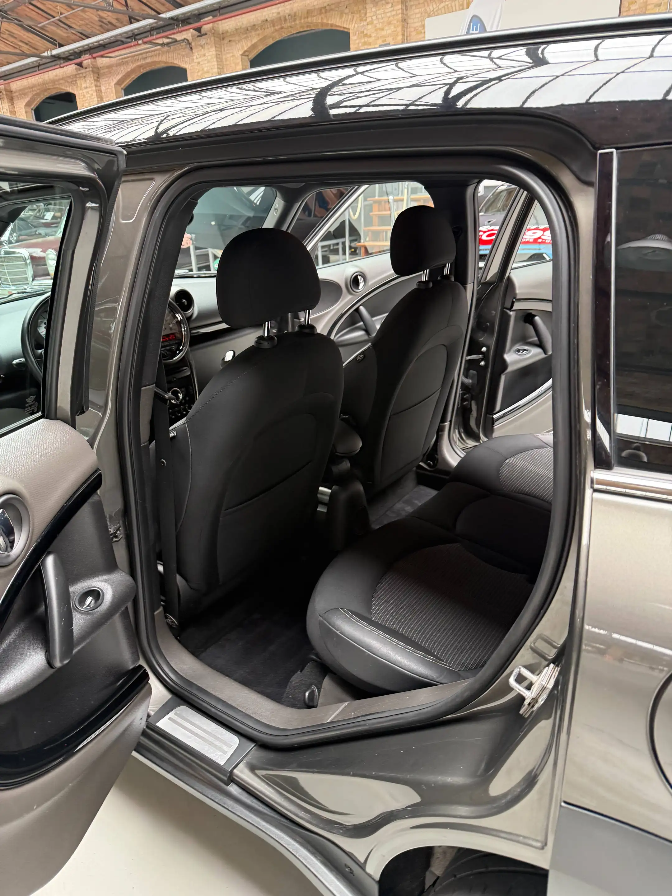 MINI Cooper Countryman Cooper — photo 10