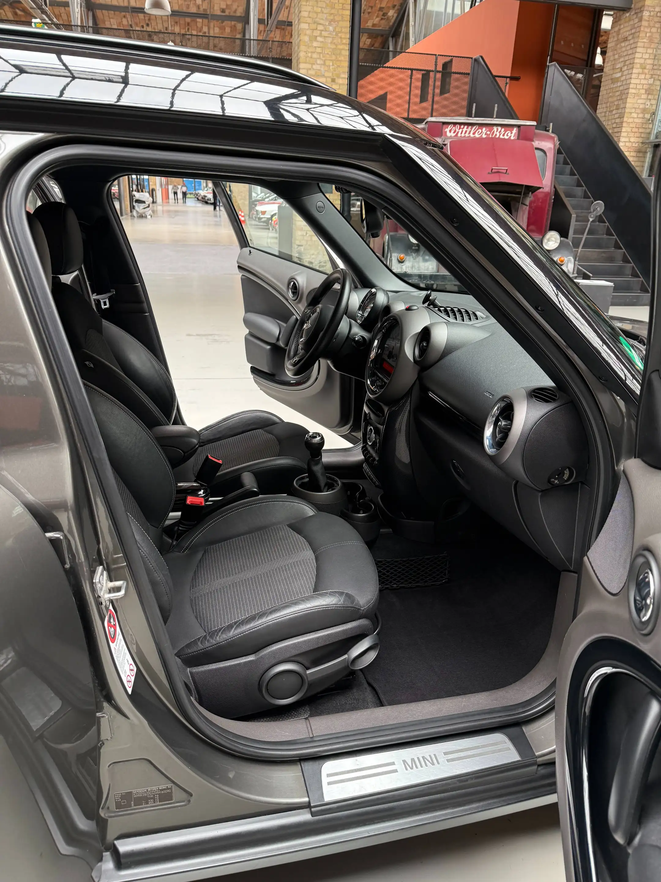 MINI Cooper Countryman Cooper — photo 11