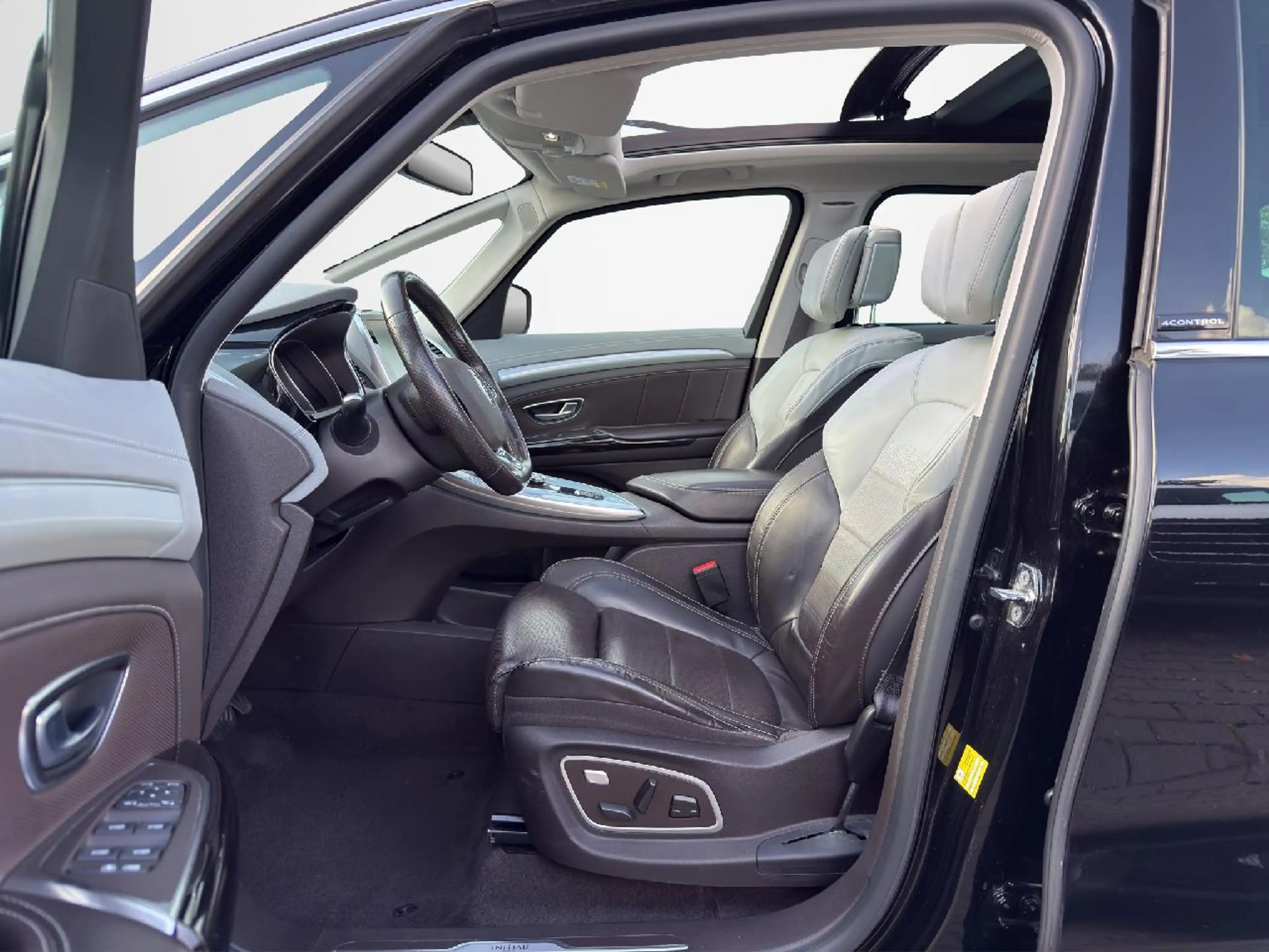 Renault Espace Initiale Paris TCe225 Alu/Navi/Panorama/RFK/SHZ — photo 9