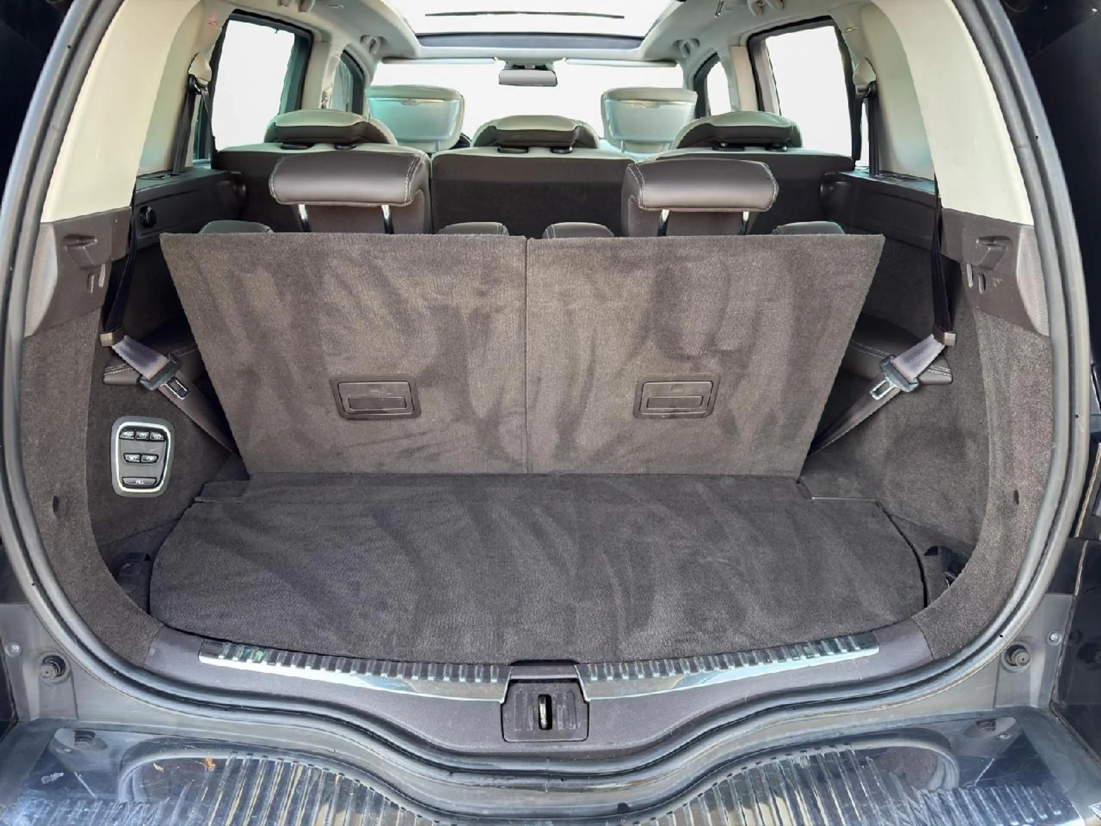 Renault Espace Initiale Paris TCe225 Alu/Navi/Panorama/RFK/SHZ — photo 14