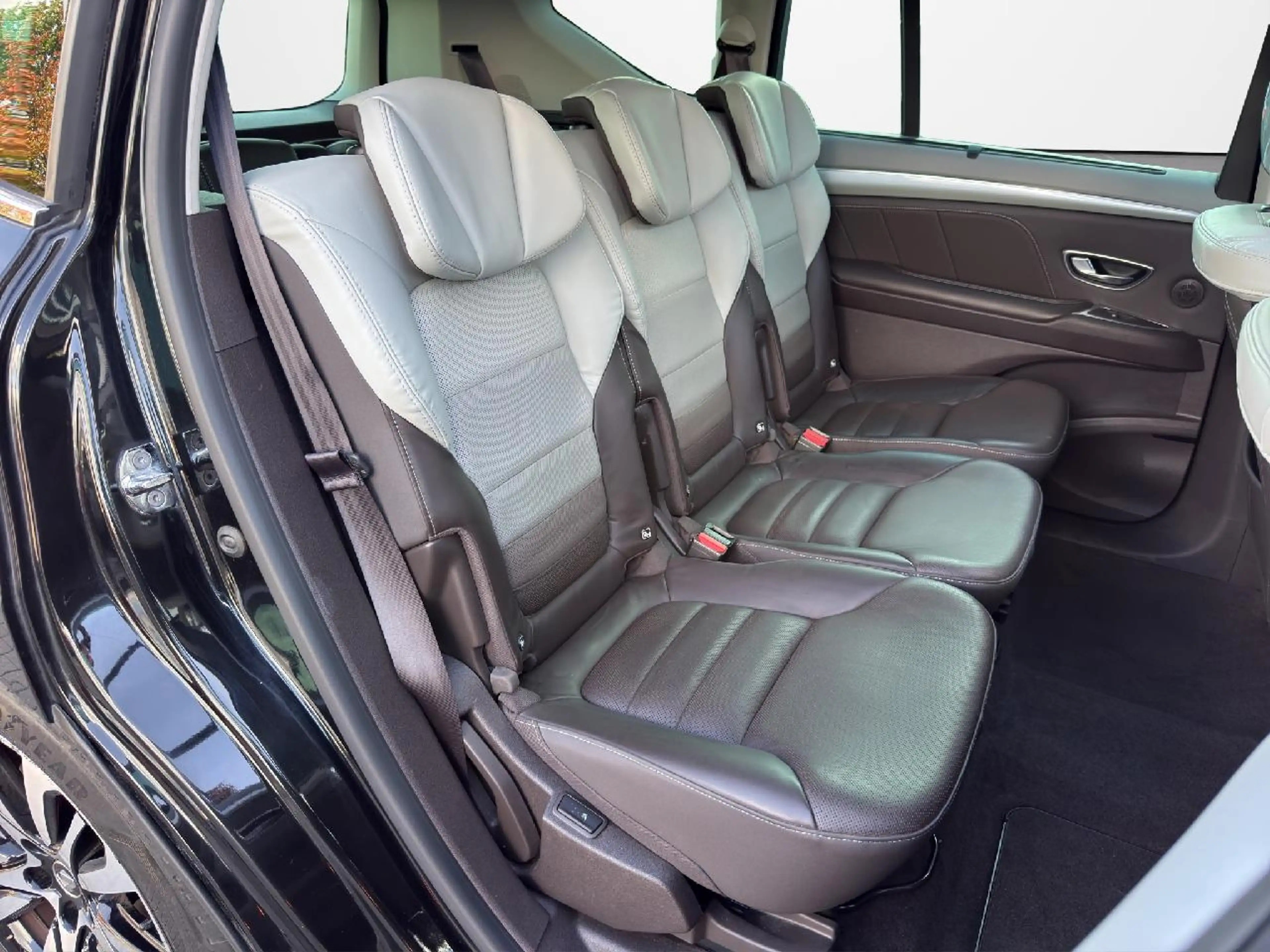 Renault Espace Initiale Paris TCe225 Alu/Navi/Panorama/RFK/SHZ — photo 13