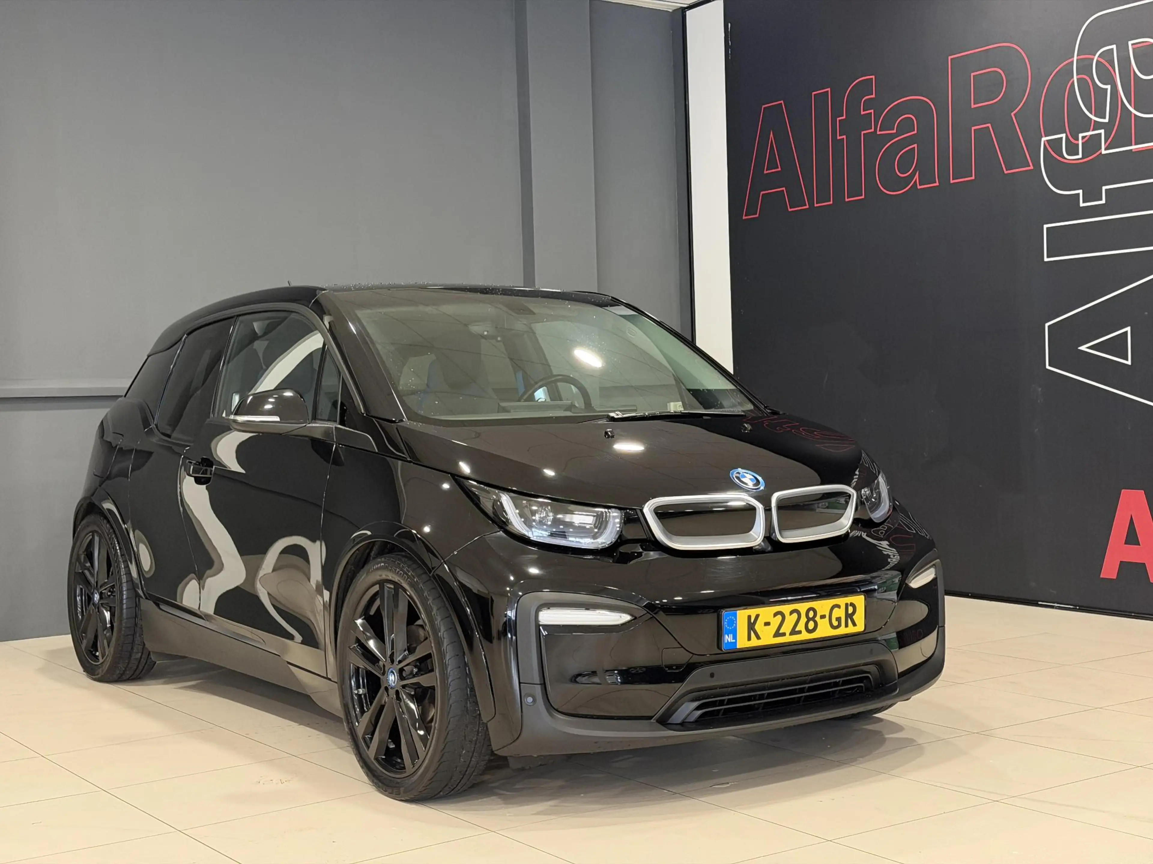 BMW i3 Dark Shadow Edition 120Ah 42 kWh — photo 24