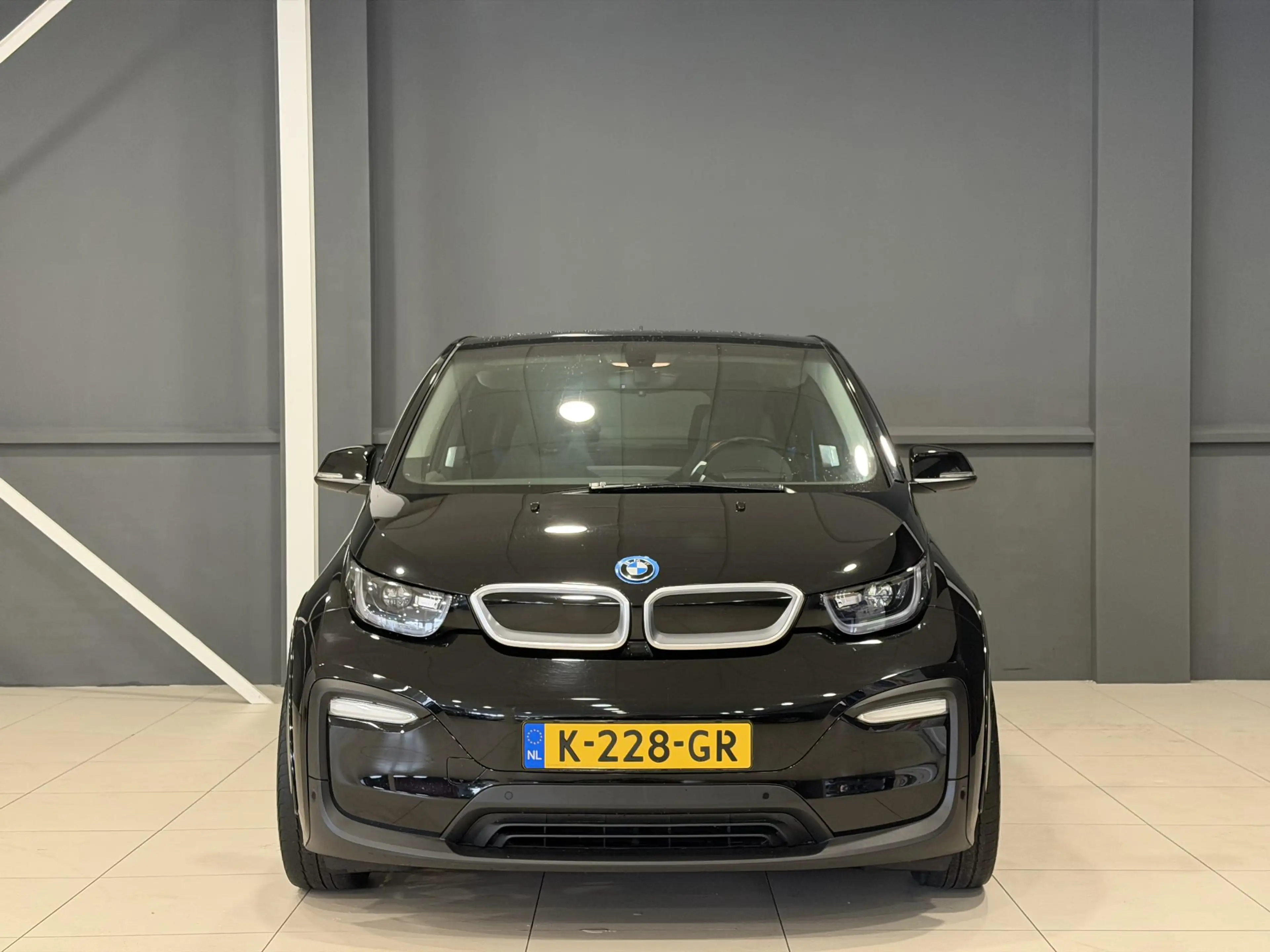 BMW i3 Dark Shadow Edition 120Ah 42 kWh — photo 22