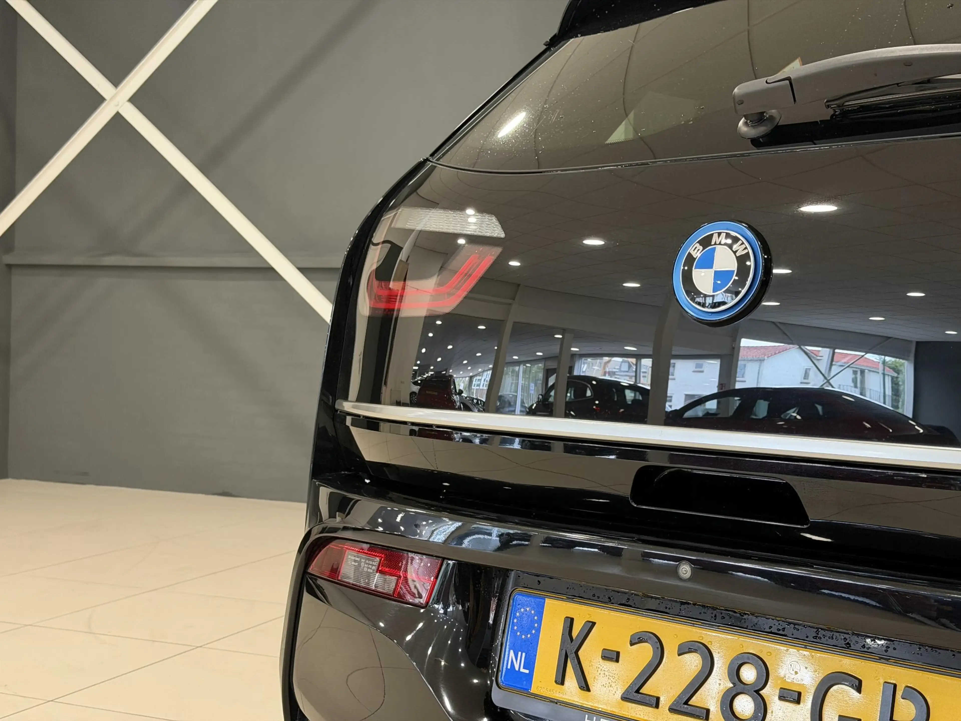 BMW i3 Dark Shadow Edition 120Ah 42 kWh — photo 30