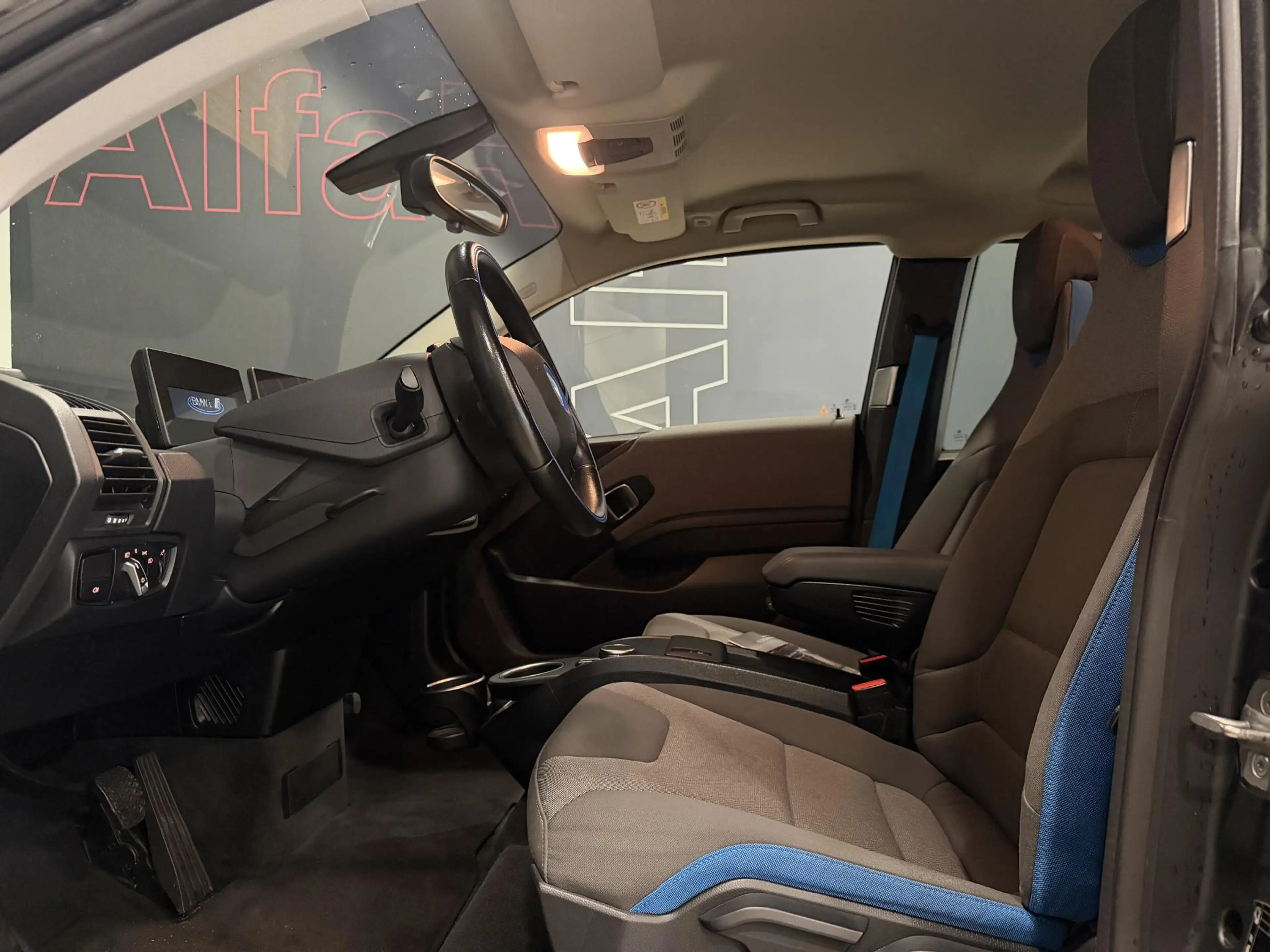 BMW i3 Dark Shadow Edition 120Ah 42 kWh — photo 27