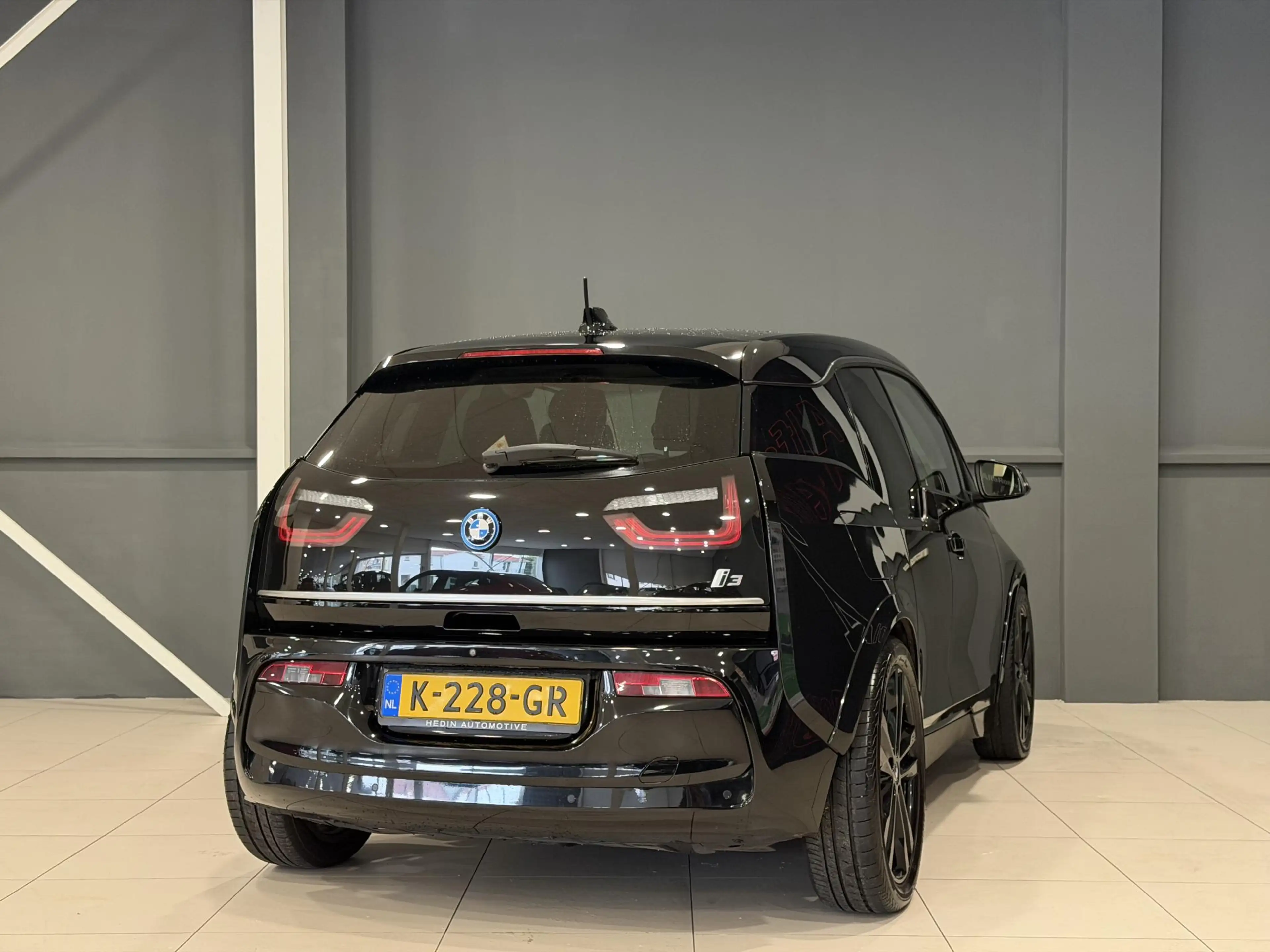 BMW i3 Dark Shadow Edition 120Ah 42 kWh — photo 7