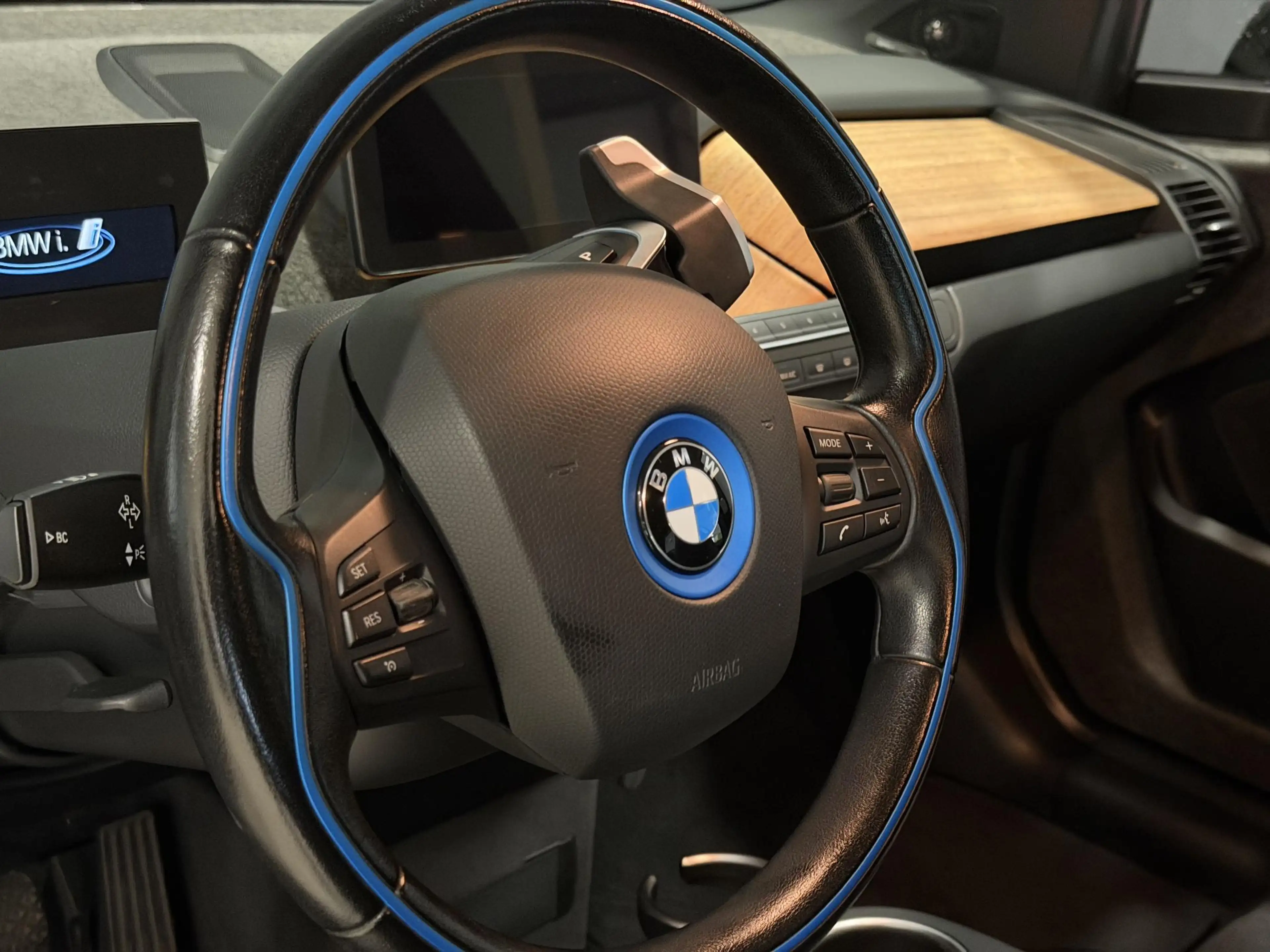 BMW i3 Dark Shadow Edition 120Ah 42 kWh — photo 29