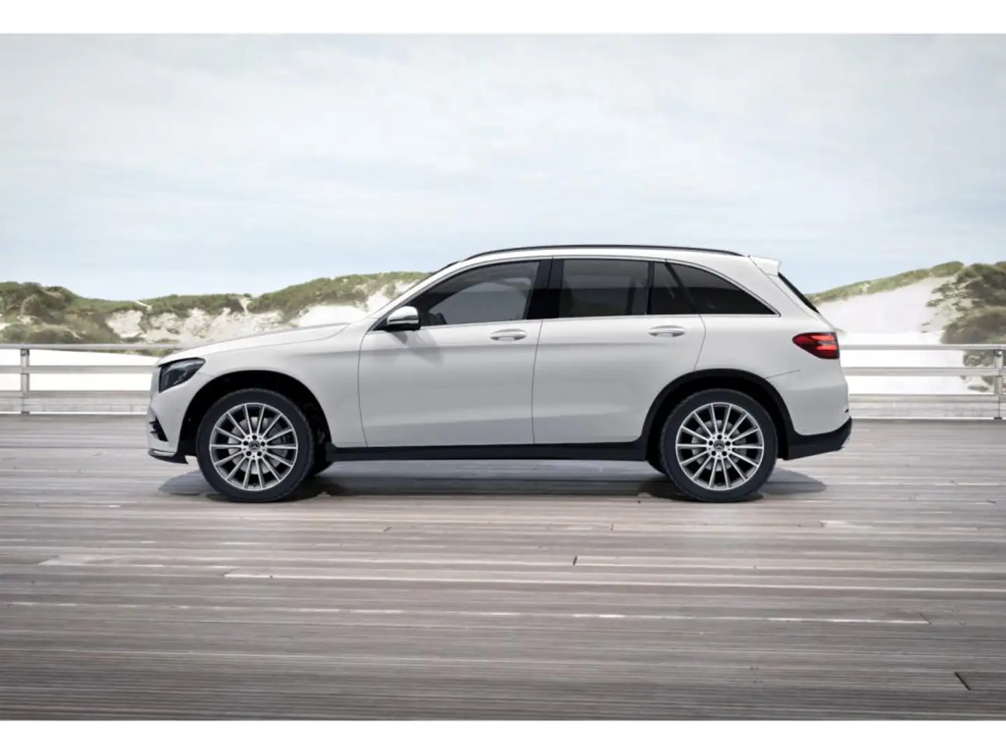 Mercedes-Benz GLC 250 d 4M AMG AHK+PANO+TOTWINKEL+MBUX+LED+18" Weiß - 2