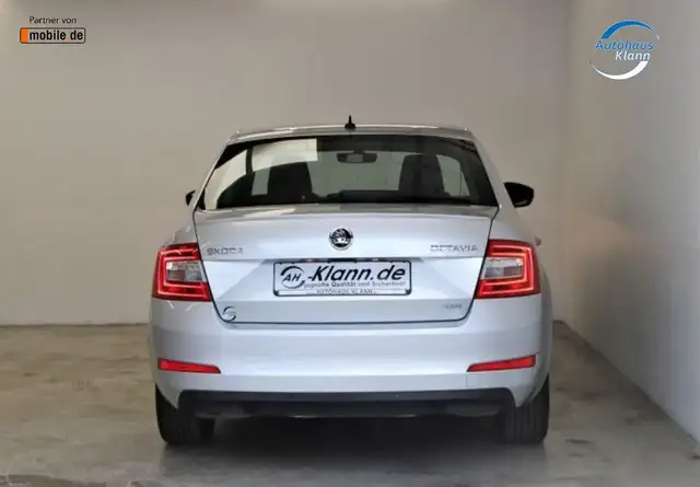 Skoda Octavia view 8