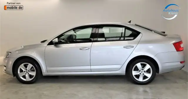 Skoda Octavia view 6