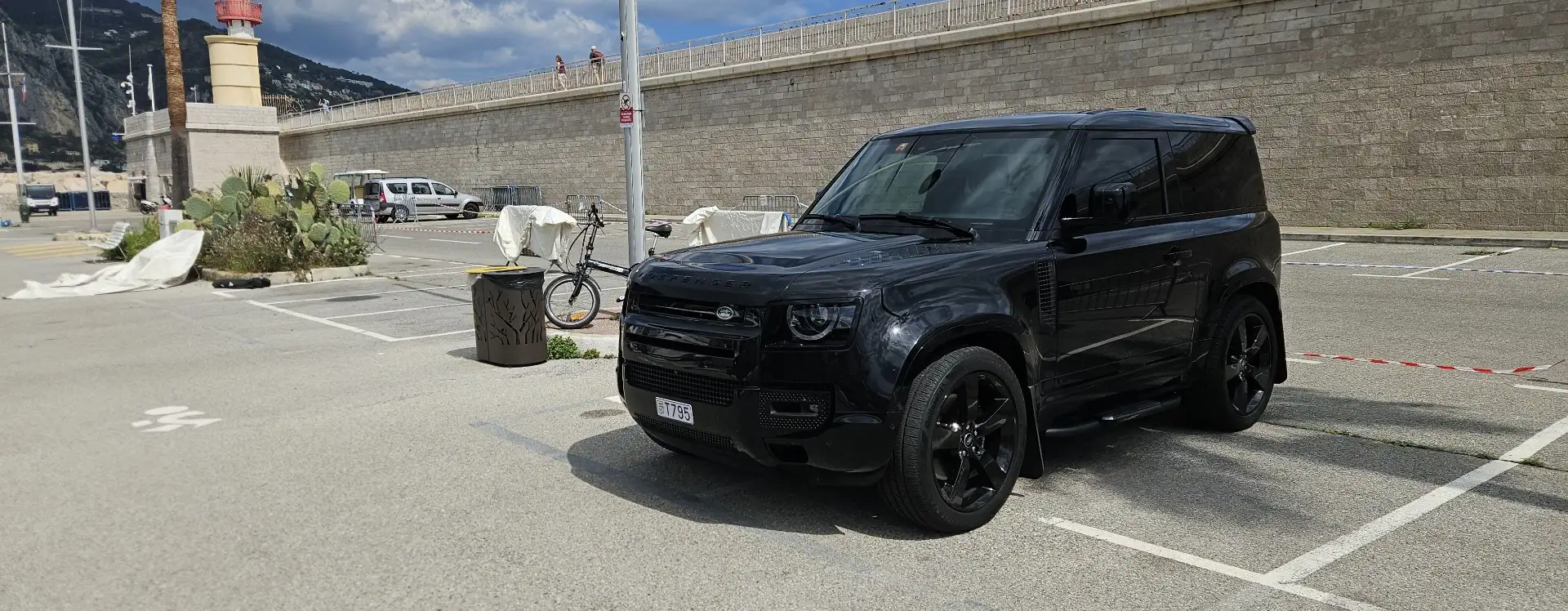 Land Rover Defender 90 5.0 V8 awd 525cv auto - 1