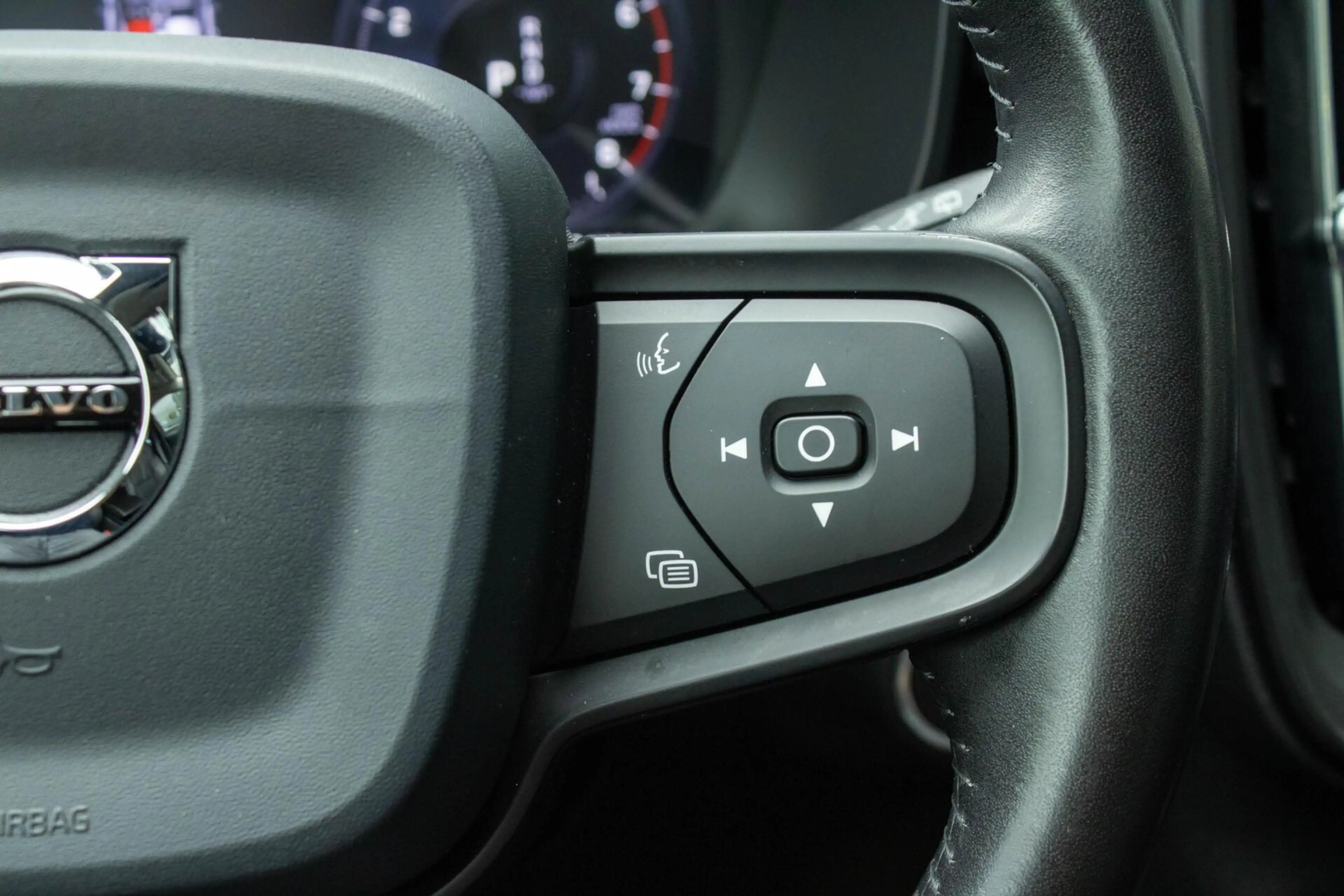 Volvo XC40 1.5 T3 Momentum|Stoelverwarming|Camera|Trekhaak|Le — photo 19