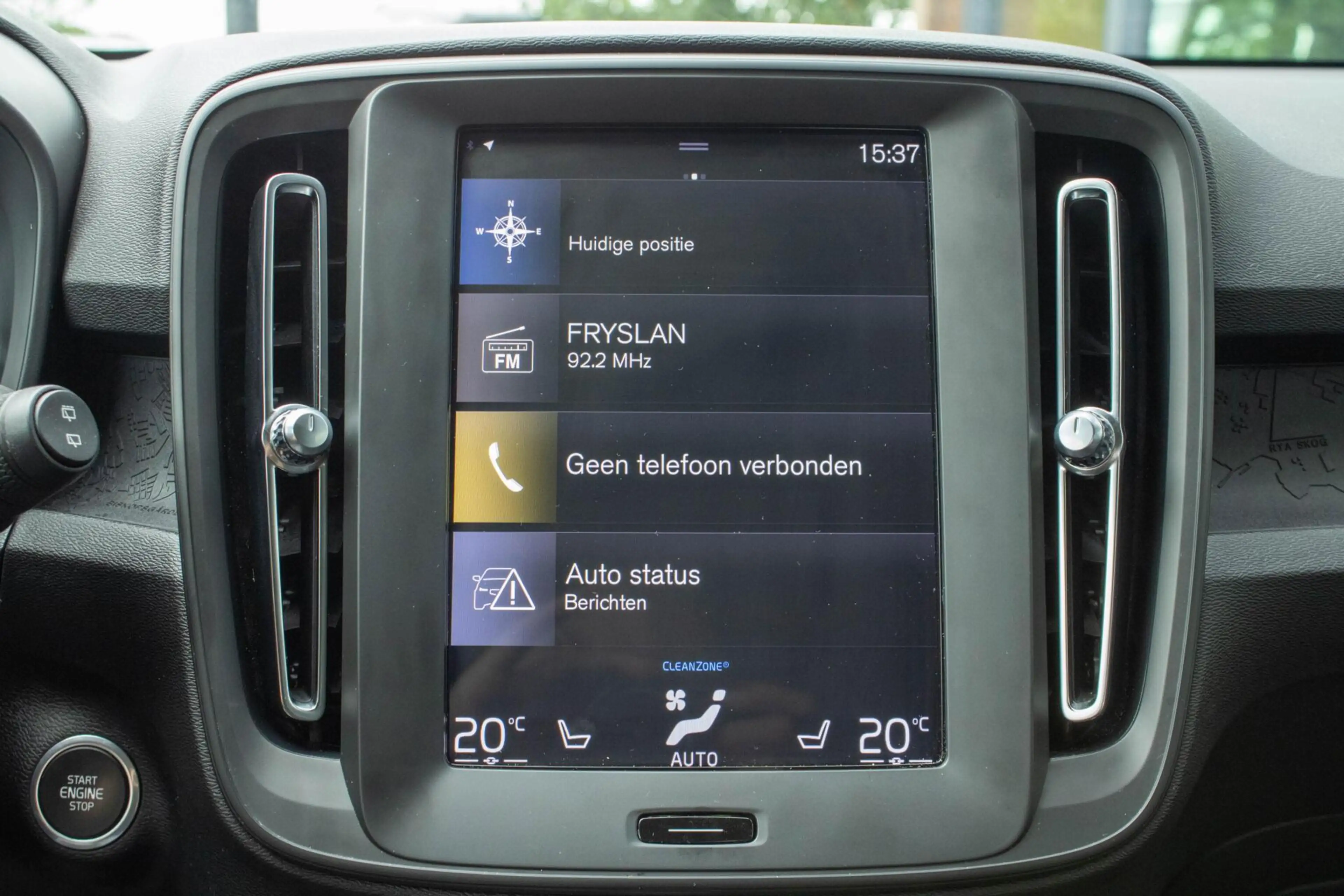 Volvo XC40 1.5 T3 Momentum|Stoelverwarming|Camera|Trekhaak|Le — photo 25