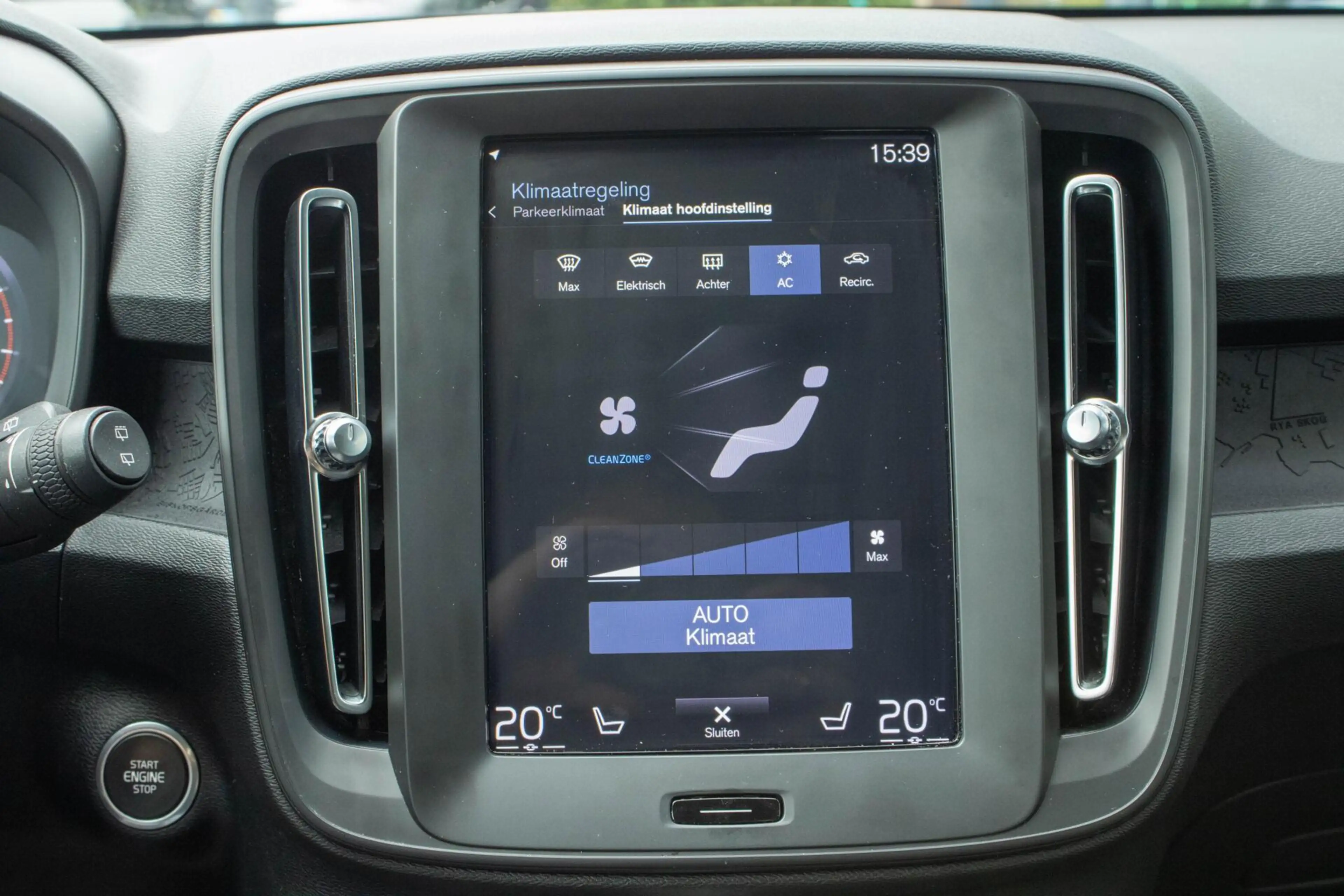 Volvo XC40 1.5 T3 Momentum|Stoelverwarming|Camera|Trekhaak|Le — photo 27