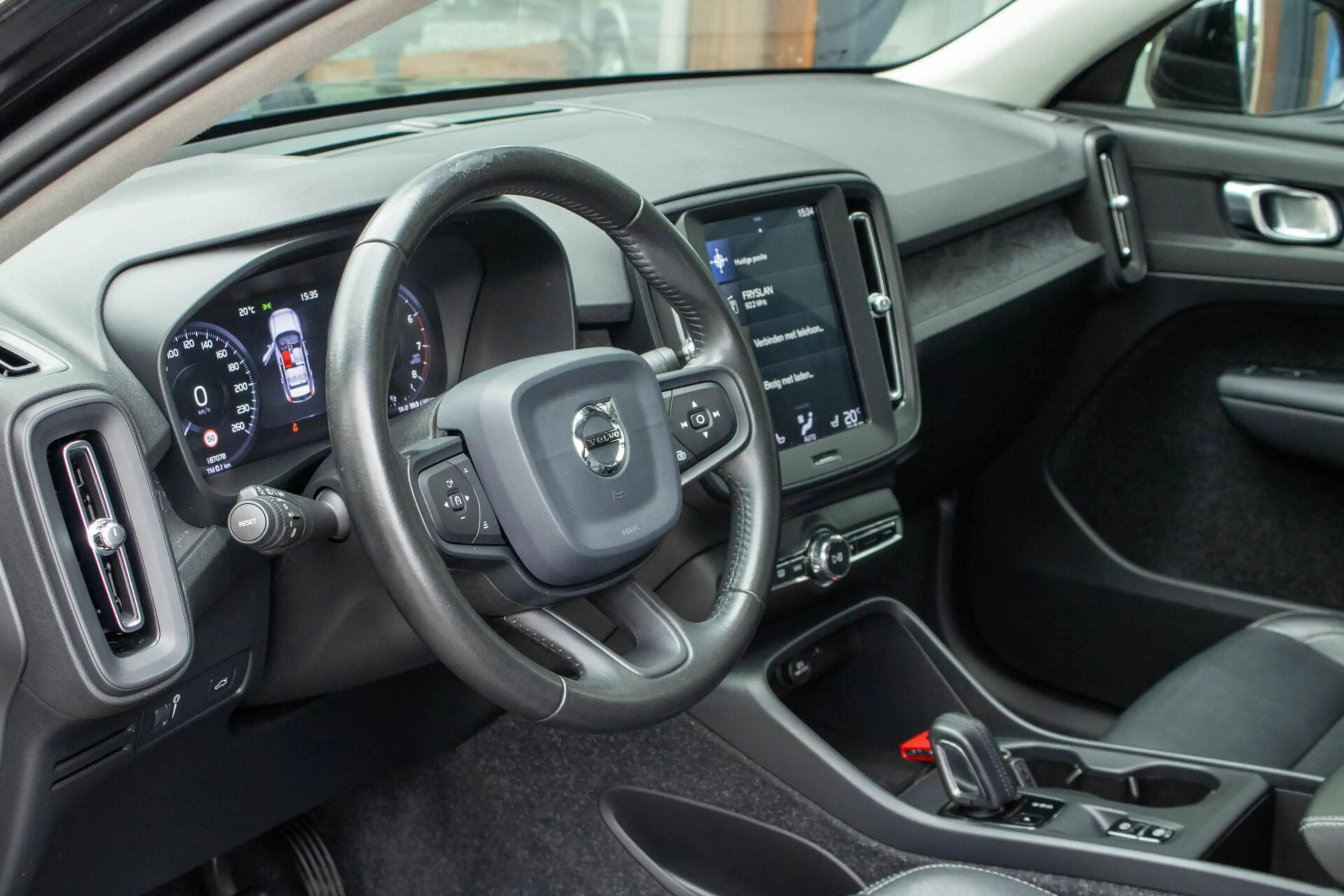 Volvo XC40 1.5 T3 Momentum|Stoelverwarming|Camera|Trekhaak|Le — photo 14