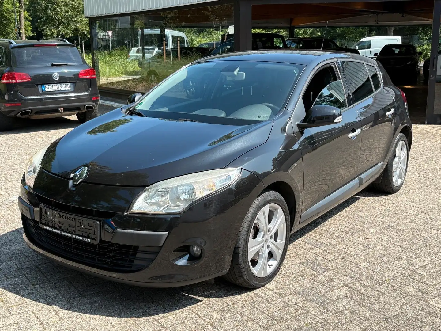 Renault Megane III Lim. 5-trg. Dynamique Schwarz - 2
